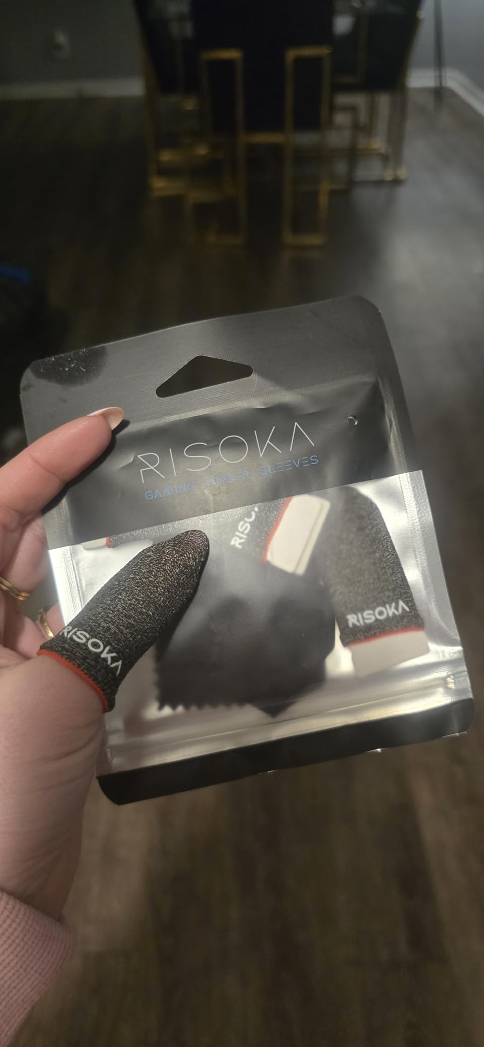 10 Pieces Gaming Finger Sleeves - Perfect Touchscreen Glide - Thumb Sleeve for Mobile Games - Dedales Gamer Profesionales - Phone Accessories customer photo 1