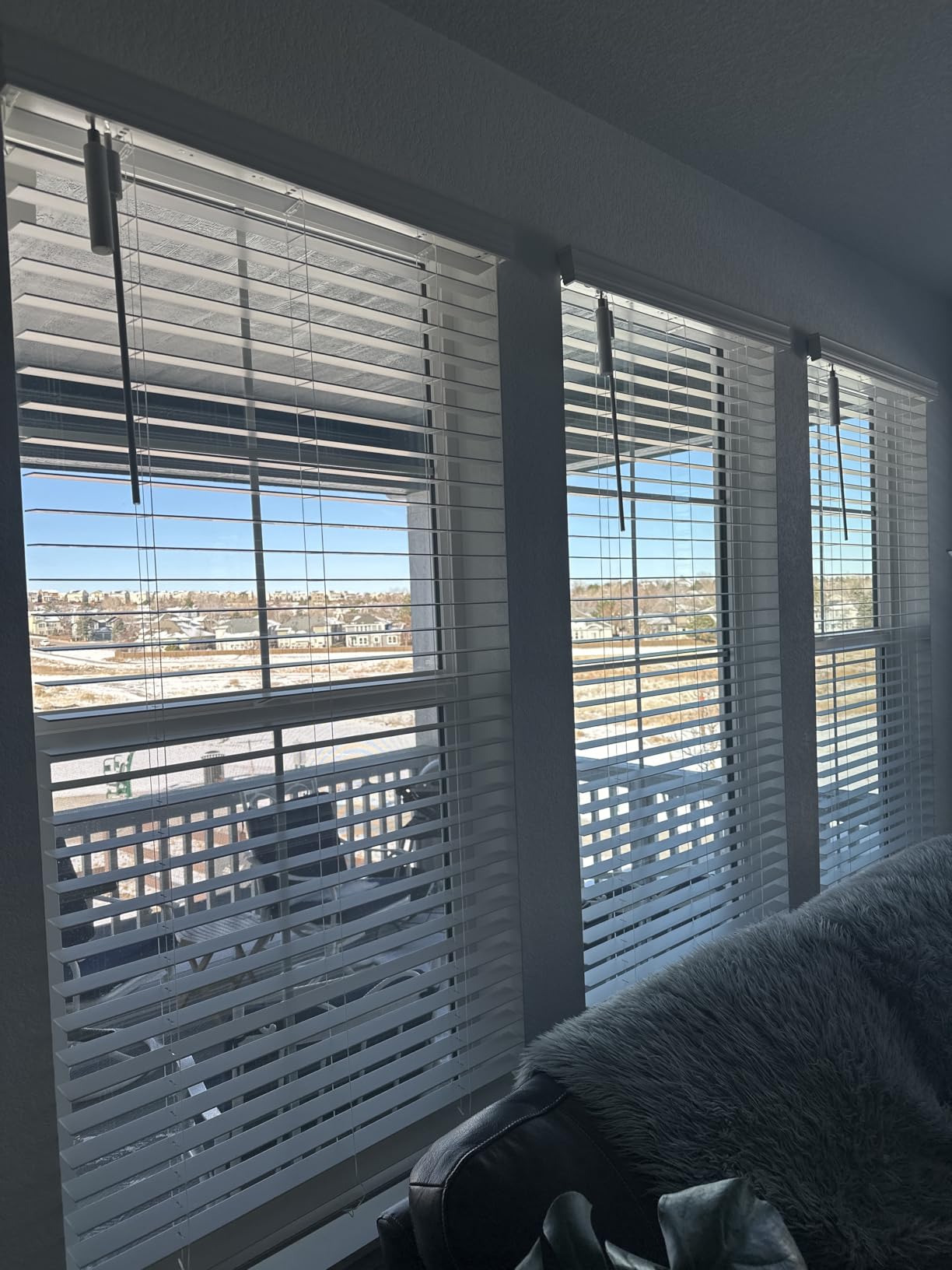 SwitchBot Smart Electric Motorized Blinds Kit - 3Pack with 2.4G WiFi Remote Control, Solar Powered, Compatible with Alexa, Google Home and Siri, Light Sensing Control, Unlimited Group Control customer photo 2