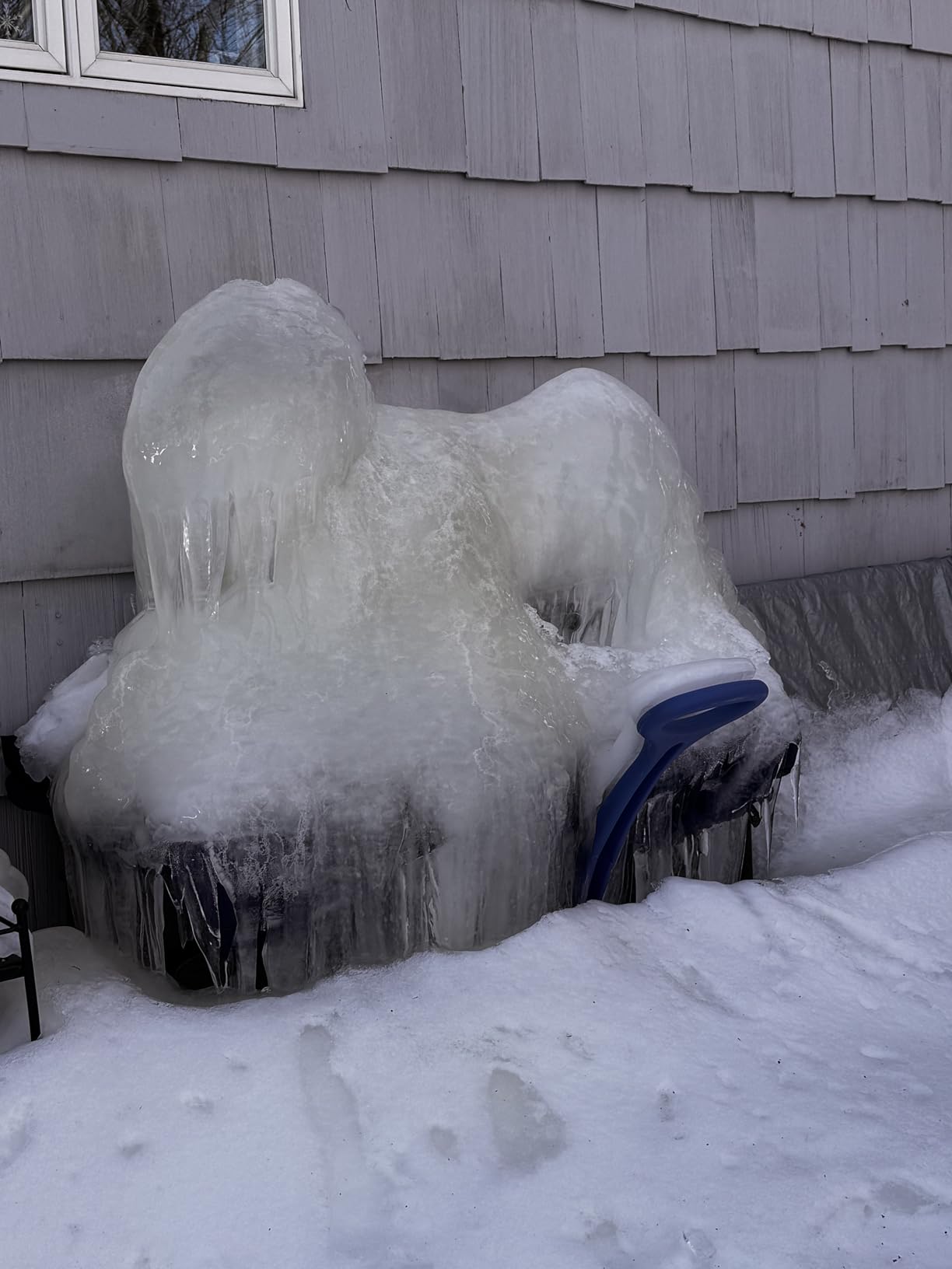 Folding Table 4 Foot Portable Heavy Duty Plastic Fold-in-Half Utility Table Small Indoor Outdoor Adjustable Height Folding with Carrying Handle, Camping and Party, White customer photo 1