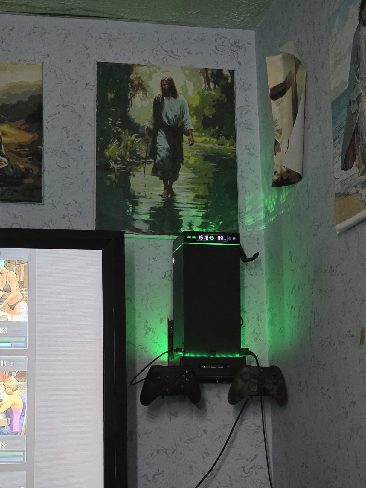 Wall Mount with Cooling Fan for Xbox Series X, 4 in 1 Wall Mount Kit for Xbox Series X, 3 Speed Low Noise Fan with RGB Light Strip & Touch Switch, 3 USB Port Controller & Headphone Holder customer photo 1