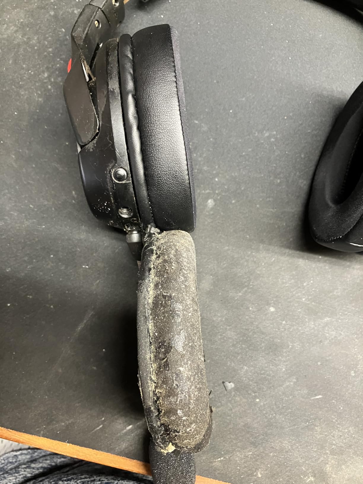 HyperX Cloud 2 Earpads Cooling Gel Cloud Alpha Ear Cushions Pads, Upgrade Earcups Parts Replacement for HyperX Cloud Stinger/Cloud Flight/CloudX/Cloud II/Cloud III/Cloud Alpha/Cloud Core/Mix Headsets customer photo 1