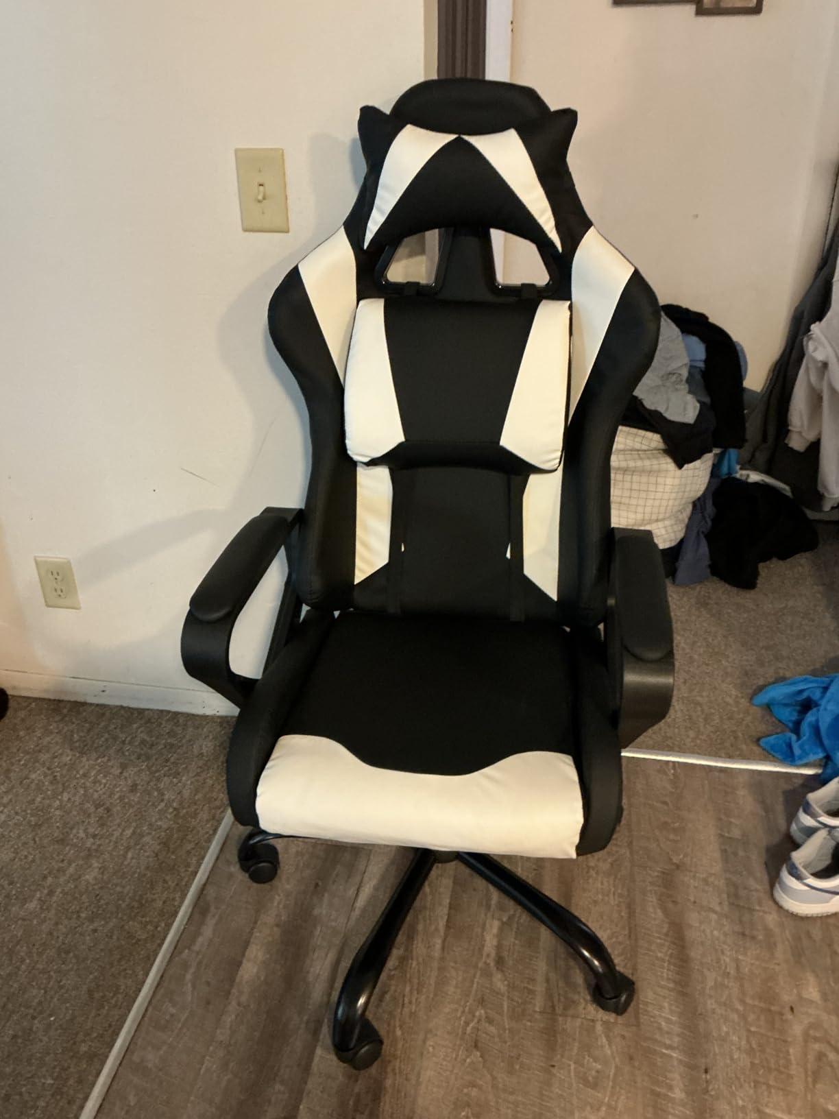 Gaming Chair Office Chair High-Back Ergonomic Video Game Chairs for Kids Teen Adult Height Adjustable Reclining Computer Chair with Lumbar Support Armrest Headrest Game Chair - White customer photo 1