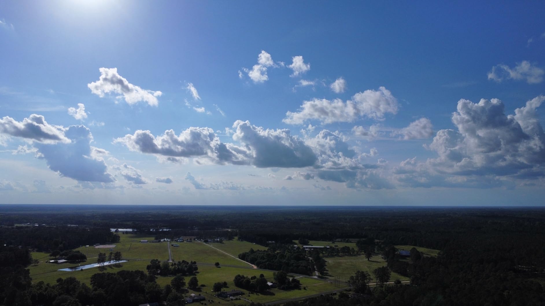 DJI Mini 2 SE, Lightweight Mini Drone with QHD Video, 10km Max Video Transmission, 31-Min Flight Time, Under 249 g, Auto Return to Home, 3-Axis Gimbal Drone with Camera for Beginners customer photo 2