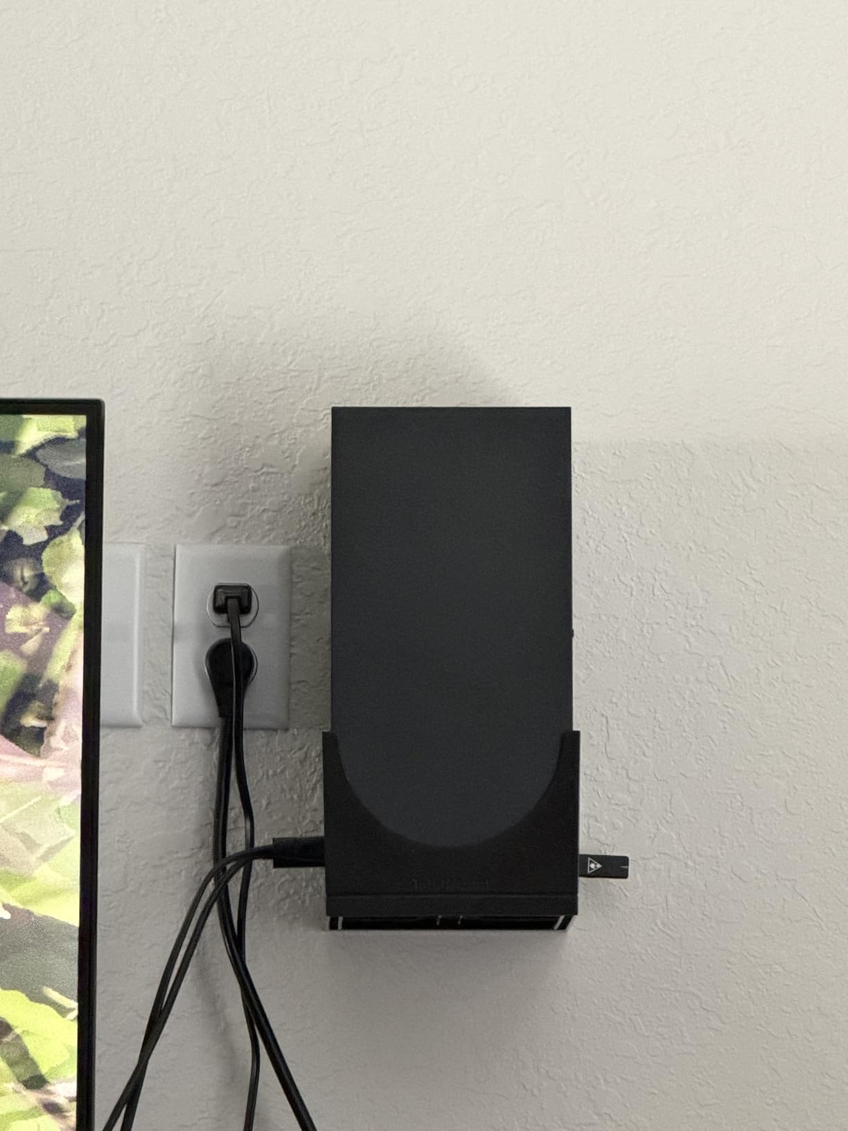 TotalMount - Wall Mount for Xbox Series X - Prevents Your Xbox from Falling by Securing Each Side (Large Bundle: Wall Mount and 3 Controller Holders) customer photo 1