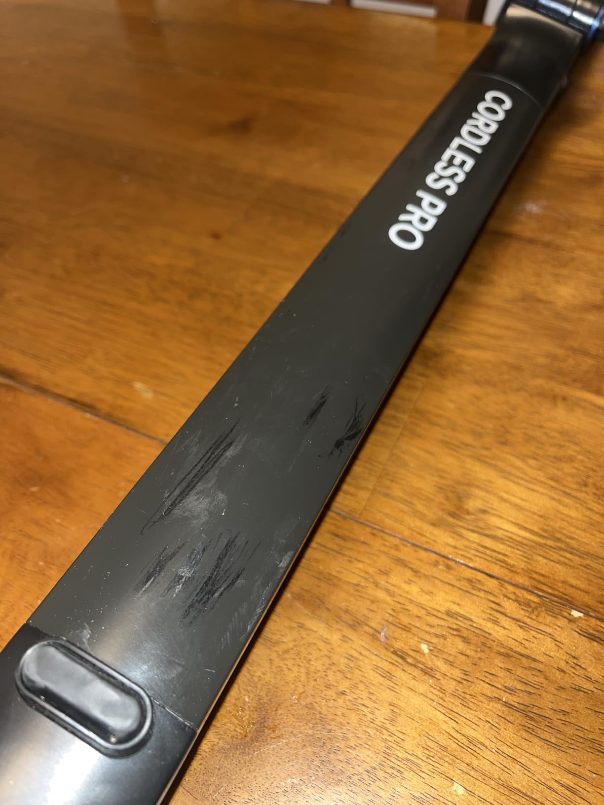 Shark UZ565H Pro Cordless Vacuum w/ Clean Sense IQ & MultiFLEX Technology, PowerFins Plus Brushroll, Duster Crevice Tool & Anti-Allergen Dusting Brush, Up to 40 Minute Runtime, White/Blue (Renewed) customer photo 2