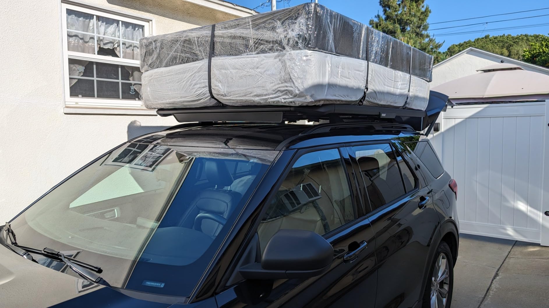 Thule Caprock Premium Roof Rack System - Heavy-Duty Overland Platform customer photo 2