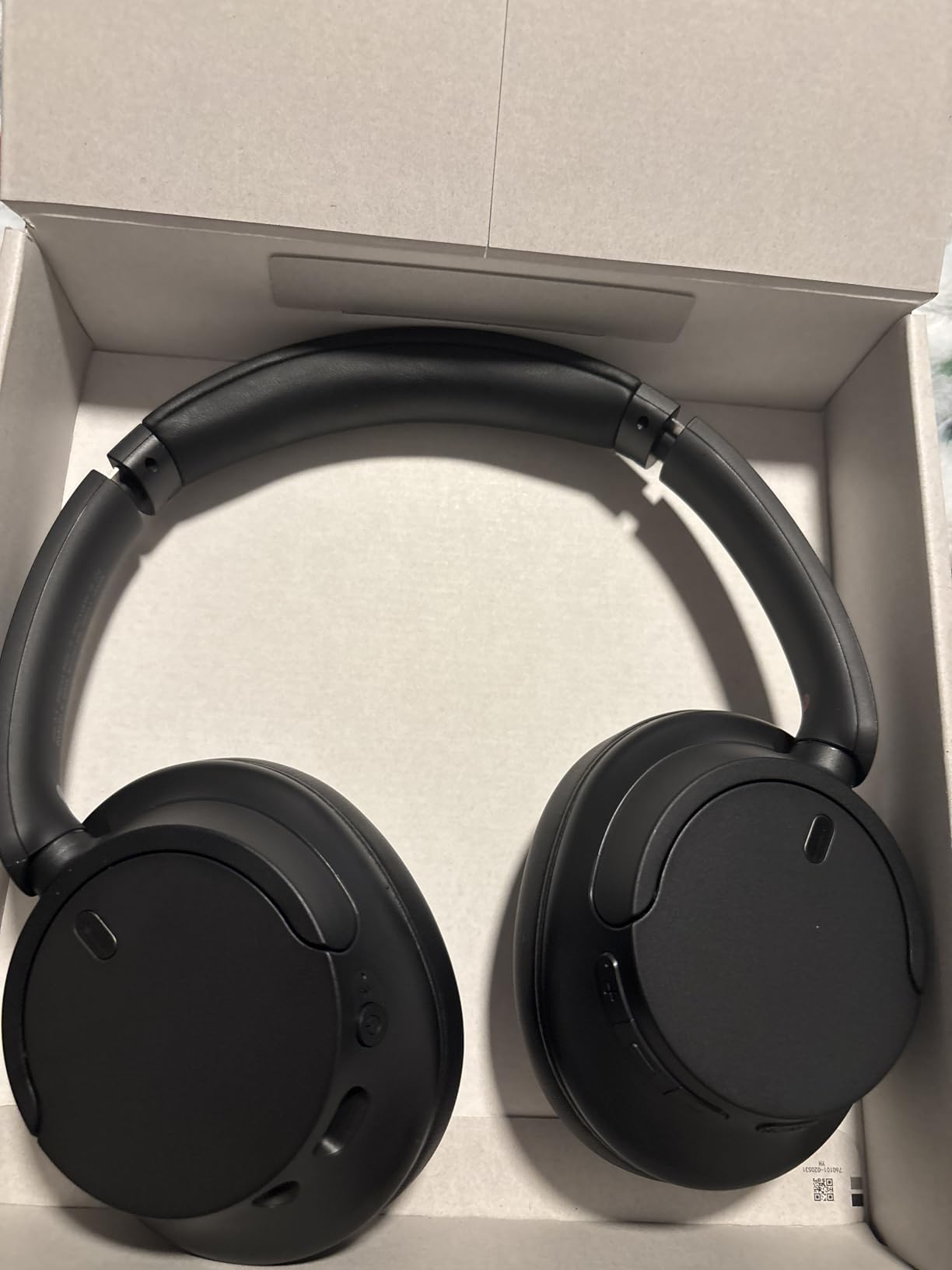 Sony WH-CH720N Noise Canceling Wireless Headphones customer photo 2