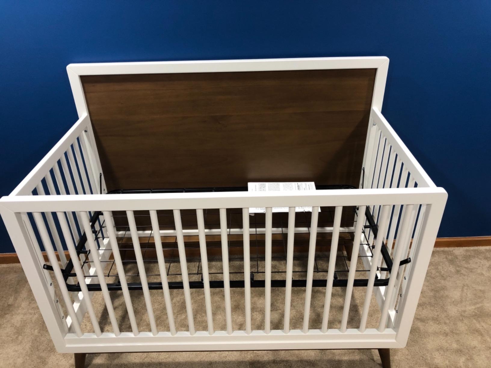 Palma 4-in-1 Baby Crib Convertible to Toddler Bed, Daybed & Full-Size Bed - GREENGUARD Gold Certified Wooden Crib - Includes Toddler Conversion Kit - 4 Adjustable Mattress Heights - Walnut customer photo 1