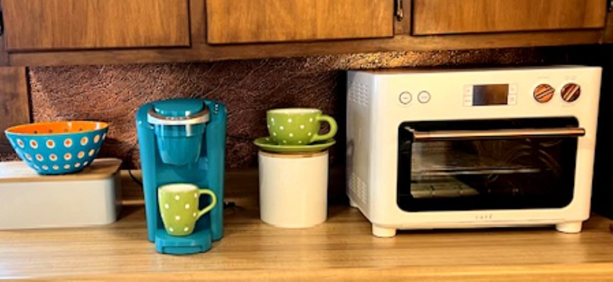 K-Compact Single-Serve K-Cup Pod Coffee Maker, with 3 Brew Sizes, Smart Start Feature, 36oz Removable Reservoir, Black customer photo 1