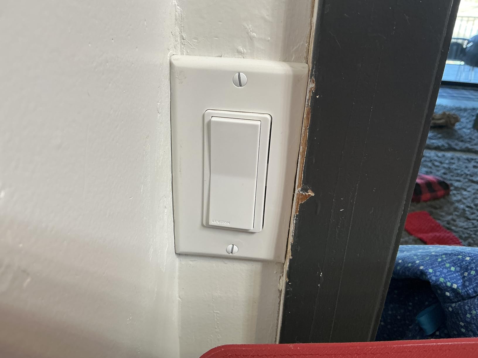 Leviton Decora Smart Switch, Wi-Fi 2nd Gen, Neutral Wire Required, Works with Matter, My Leviton, Alexa, Google Assistant, Apple Home/Siri & Wired or Wire-Free 3-Way, D215S-1RW, White customer photo 2