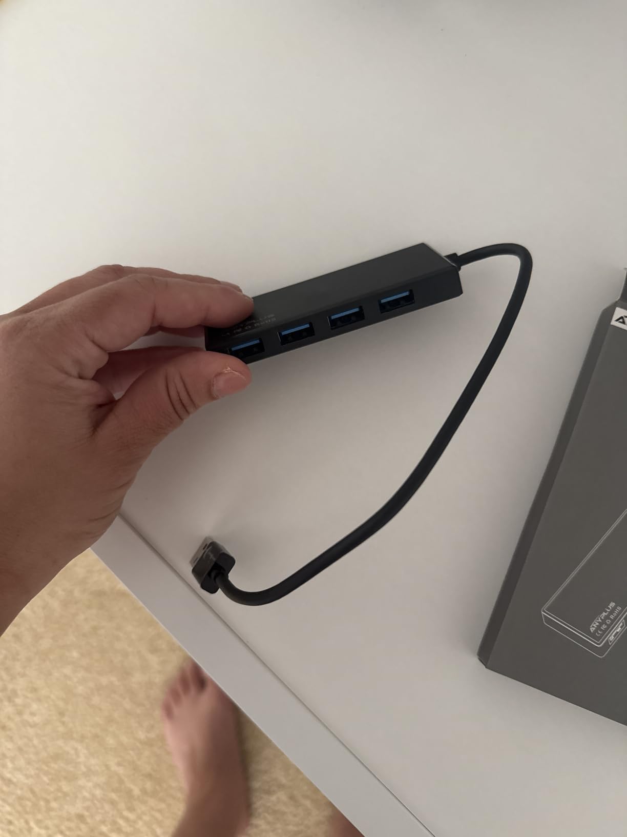 USB 3.0 Hub, 4 Port USB Hub Splitter,Portable USB Adapter Mini Multiport Expander for Desktop, Laptop, Xbox, Flash Drive, HDD, Console, Printer, PC, Keyboards, HP, Dell customer photo 1