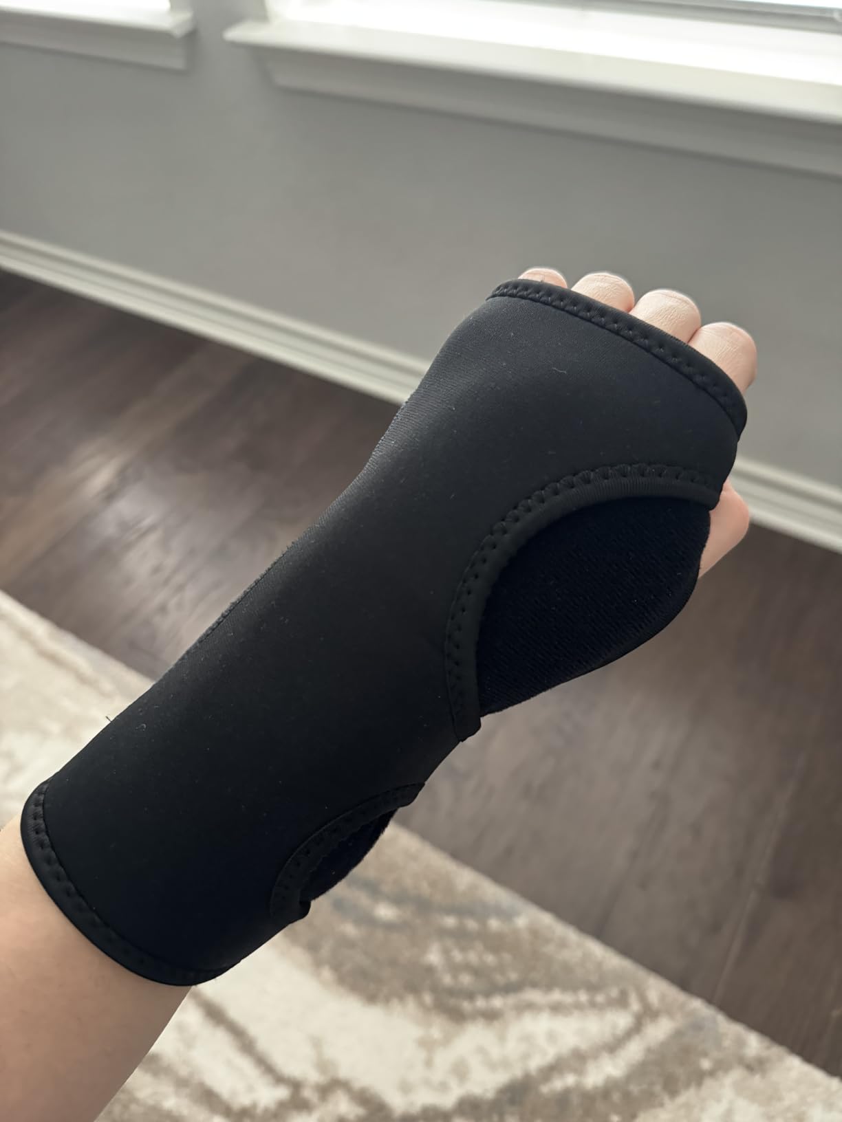 ComfyBrace Carpal Tunnel Wrist Brace (Pack of 2) with Splint and Palm Cushion - (Adjustable and Fits Both Hands) - for Support, Carpal Tunnel, Tendonitis, Wrist Injury, and Pain customer photo 1
