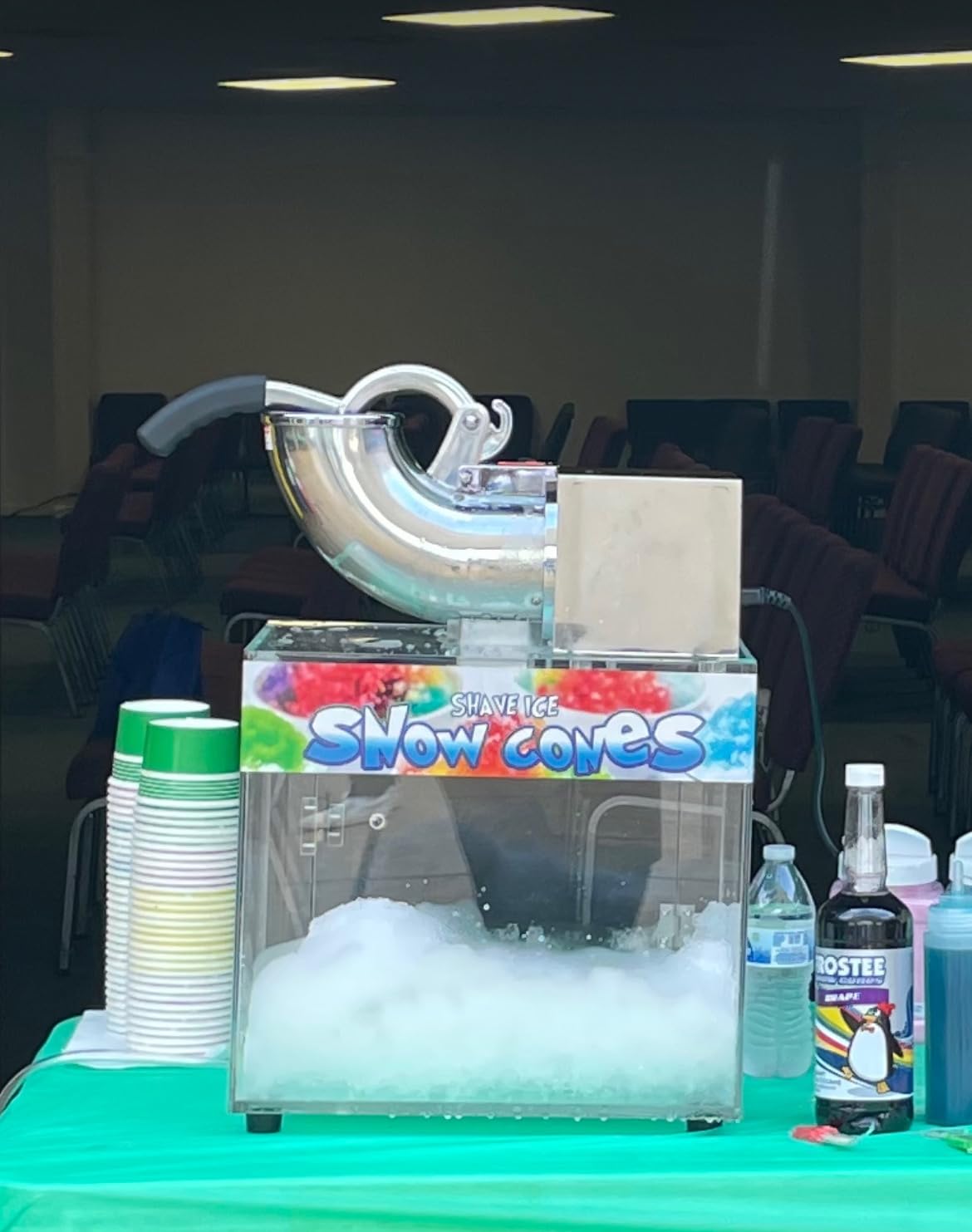 VNN 48L Snow Cone Machine, 500LB/H Commercial Shaved Ice Machine, 300W Electric Ice Shaver Machine, Suitable for Party Activities, Family Gatherings, Events customer photo 1