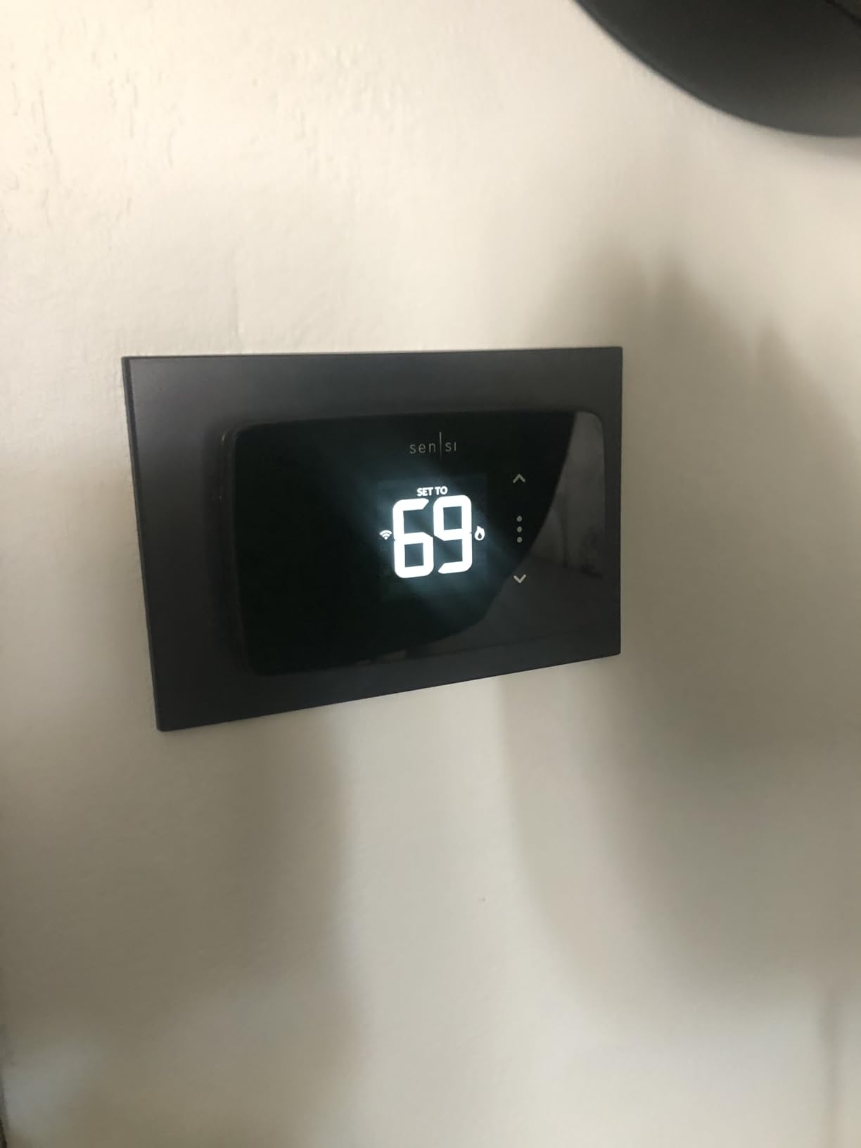 Sensi Lite Smart Thermostat, Programmable, WiFi, Easy DIY, Works With Alexa, ENERGY STAR Certified, ST25, Most Systems C-Wire Not Required, C-Wire needed with Heat/Cool Only & Heat Pump System - Black customer photo 1