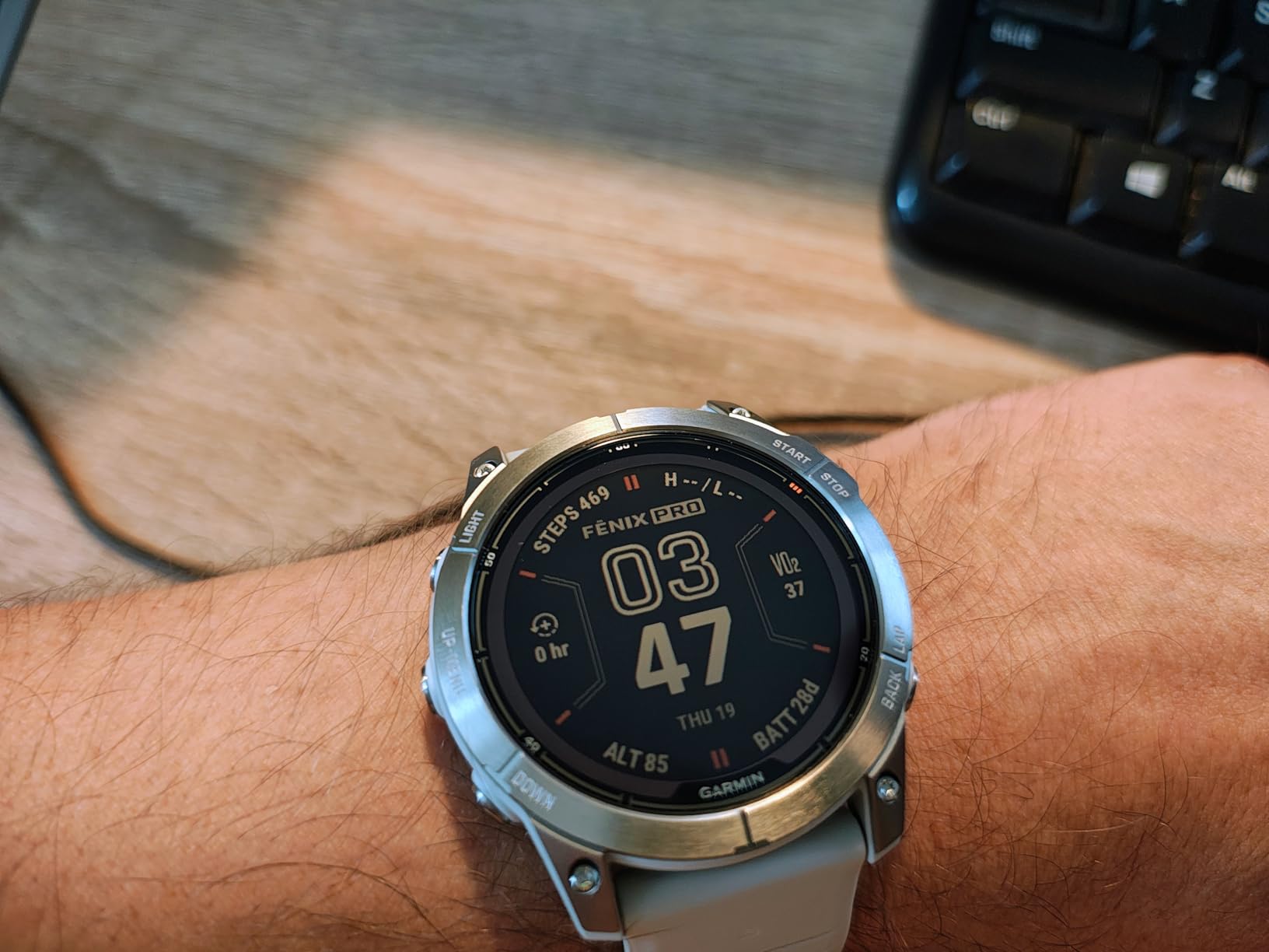 Garmin fēnix 7X Pro Solar, Multisport GPS Smartwatch, Built-in Flashlight, Solar Charging Capability, Black customer photo 2