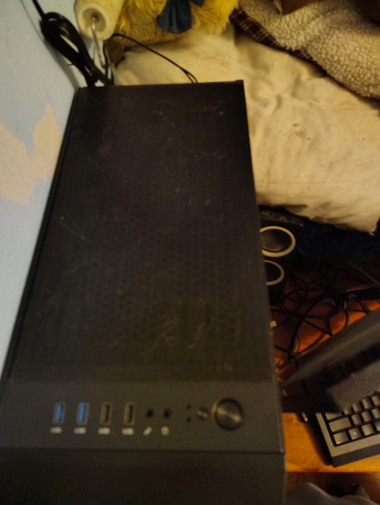 [4 Pack] 400x300mm DIY PC Case Dust Filter, 1.2mm Hole, PVC Dustproof Mesh Filter Cover with Magnetic Strip for Computer PC Case customer photo 2