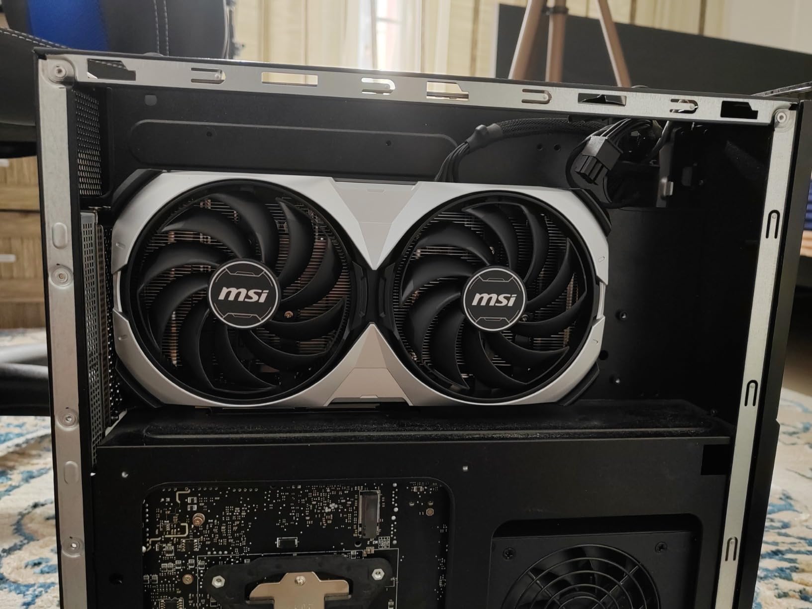 MSI Gaming GeForce RTX 4070 12GB GDRR6X (Ventus 2X 12G OC) customer photo 1