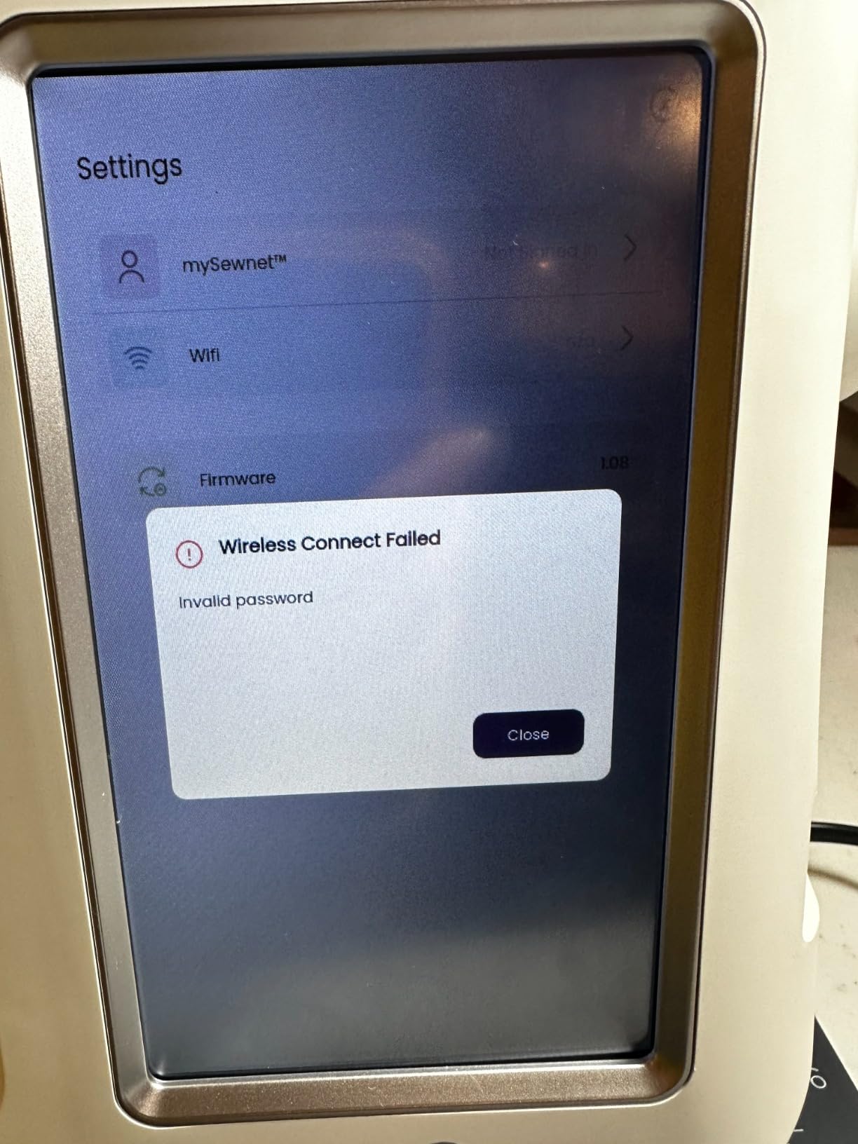 SINGER SE9180 Sewing & Embroidery Machine | 250 Built-in Stitches, 150 Embroidery Designs, 10 Fonts, 1-Step Buttonhole, 7