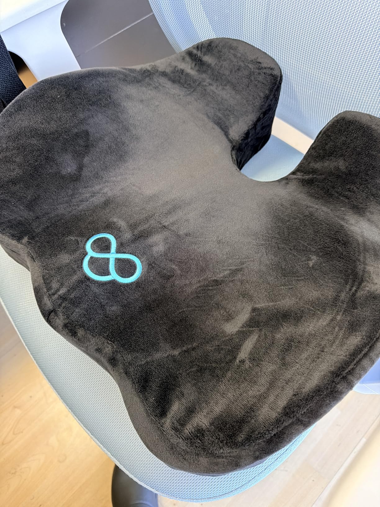 BlissTrends Seat Cushion,Thick Memory Foam Cushions for Office Chair, Car Seat, Airplane, Relieving Pressure Tailbone Sciatica Back Pain for Long Sitting Office Workers, Car Drivers 4.7in Thick Black customer photo 2