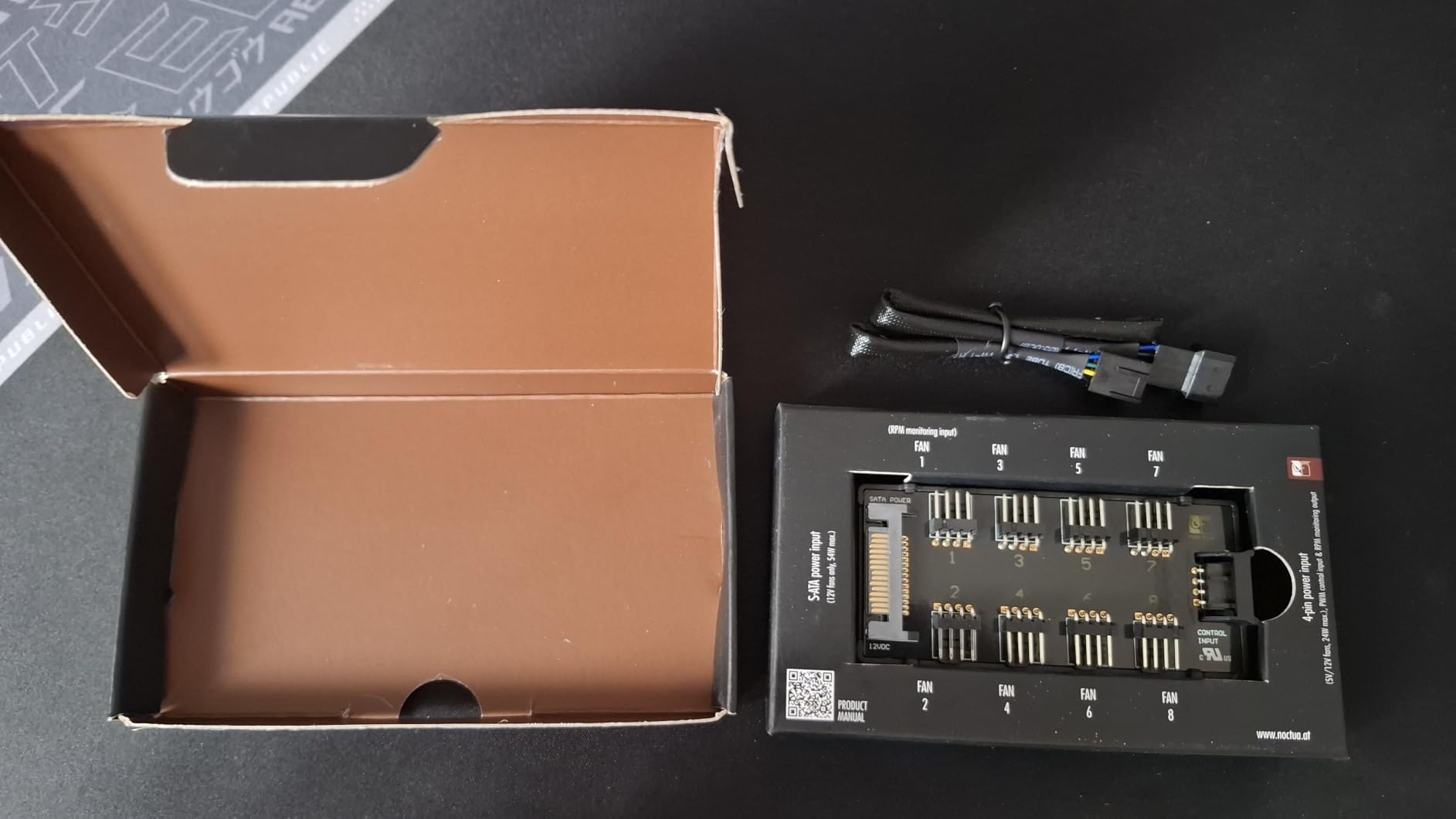 Noctua NA-FH1, 8 Channel Fan Hub for up to Eight 12V or 5V Based 4-pin PWM or 3-pin Fans (Black) customer photo 1