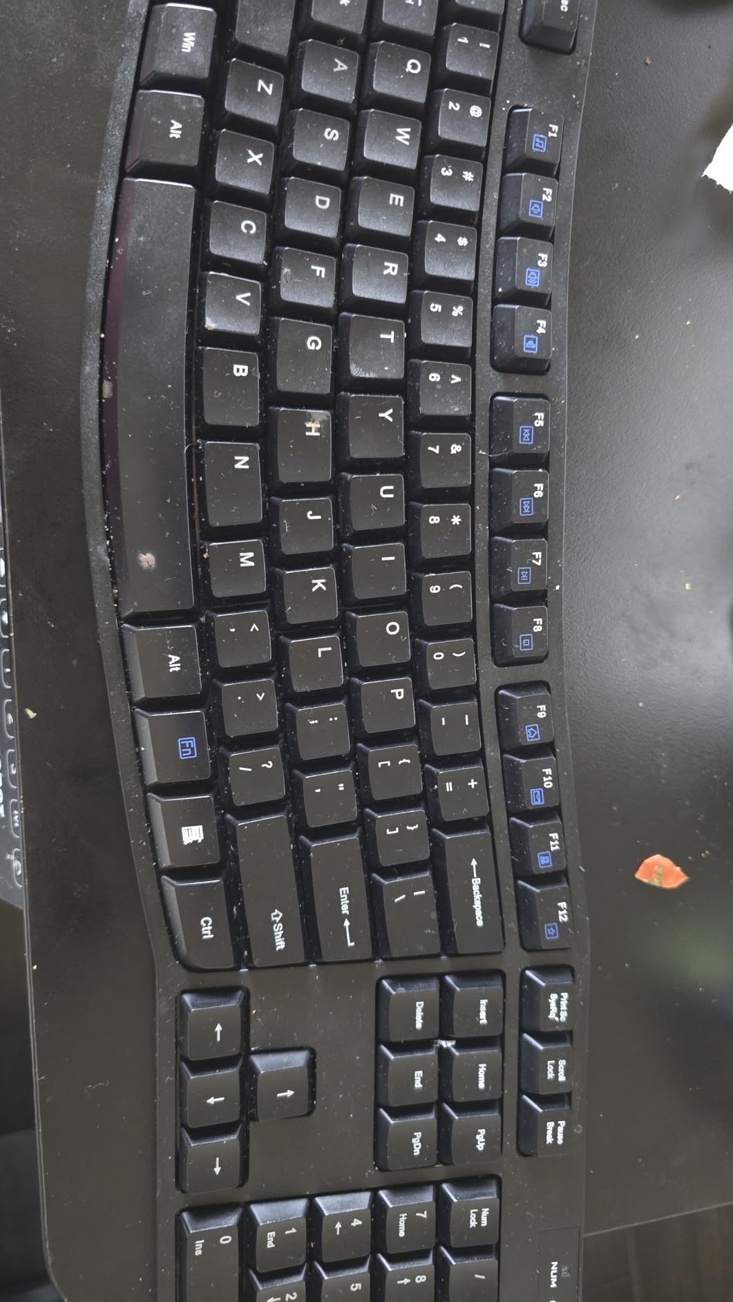 Amazon Basics Ergonomic Wireless Keyboard and Mouse Combo with Wrist Rest, Plug and Play, 2.4 GHz USB, Easy to Use, Black customer photo 2