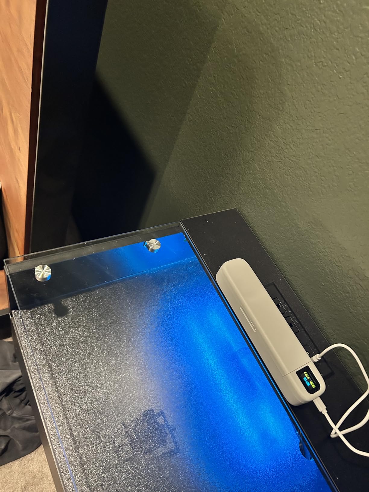 Daviky Automatic Pill Dispenser, Smart Pill Organizer with Alarm, Pill Box 7 Day with APP, Weekly Travel Pill Case, Portable Pill Reminder for Medicines, Supplements and Vitamins customer photo 1