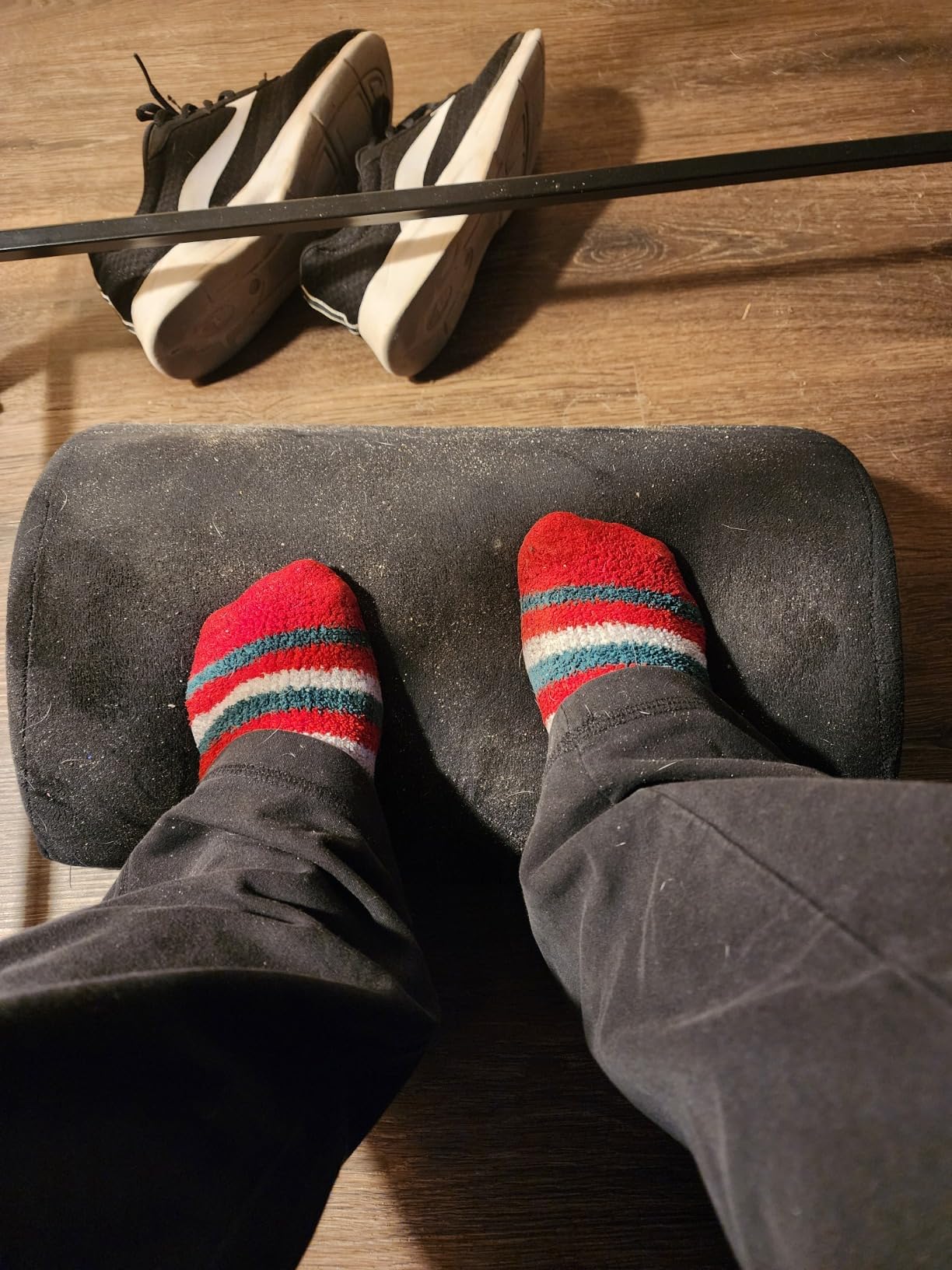 StepLively Foot Rest for Under Desk at Work, Comfortable Foot Stool with 2 Adjustable Heights, Footrest with Washable Cover, for Back & Hip Pain Relief, Suitable for Office, Home and Car (Black) customer photo 2