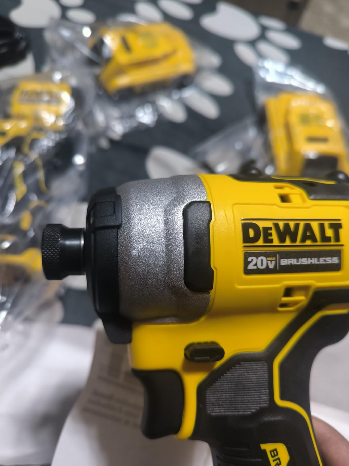 DEWALT 20V MAX Cordless Drill and Impact Driver, Power Drill Brushless 2-Tool Power Tool Combo Kit, Includes 2 Batteries, Charger and Bag (DCK277D2) customer photo 2