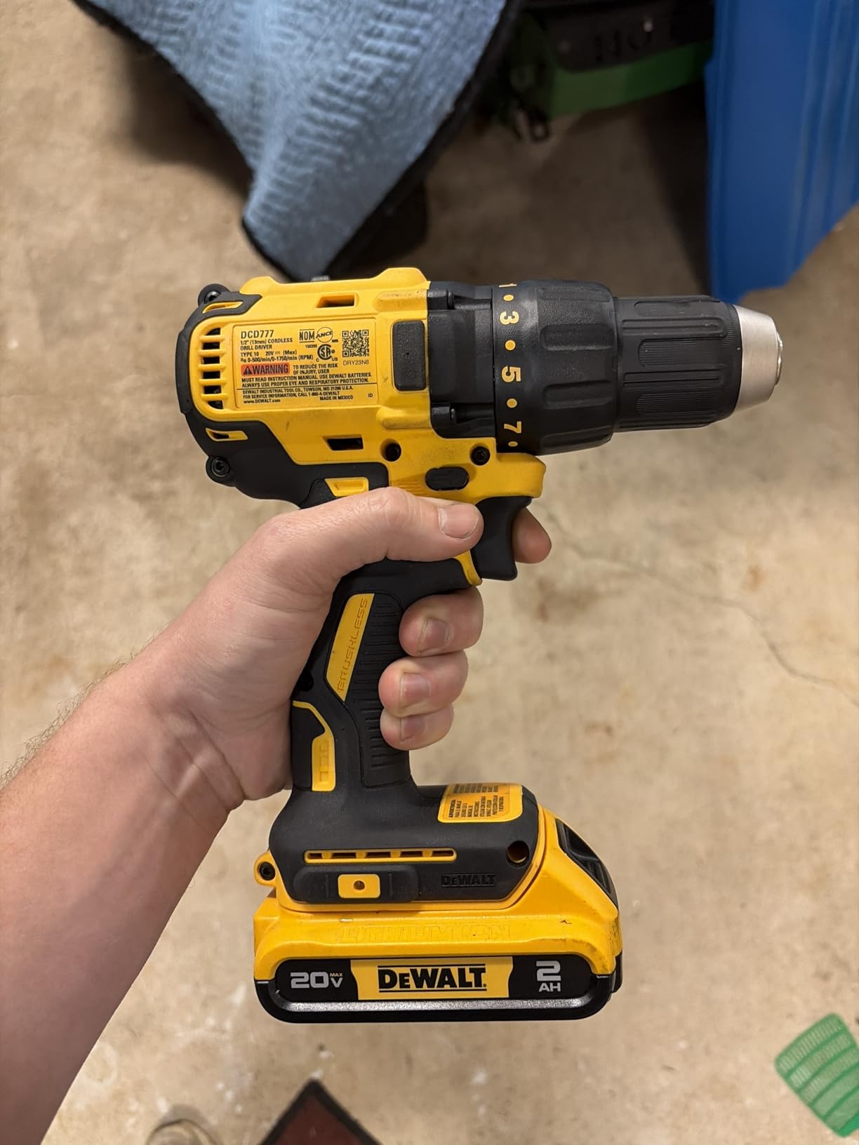 DEWALT 20V MAX Cordless Drill Driver Set, Electric Drill, Brushless 1/2 In 2 Speed, 2.0 Ah Battery and Charger Included, LED Light (DCD777D1) customer photo 1