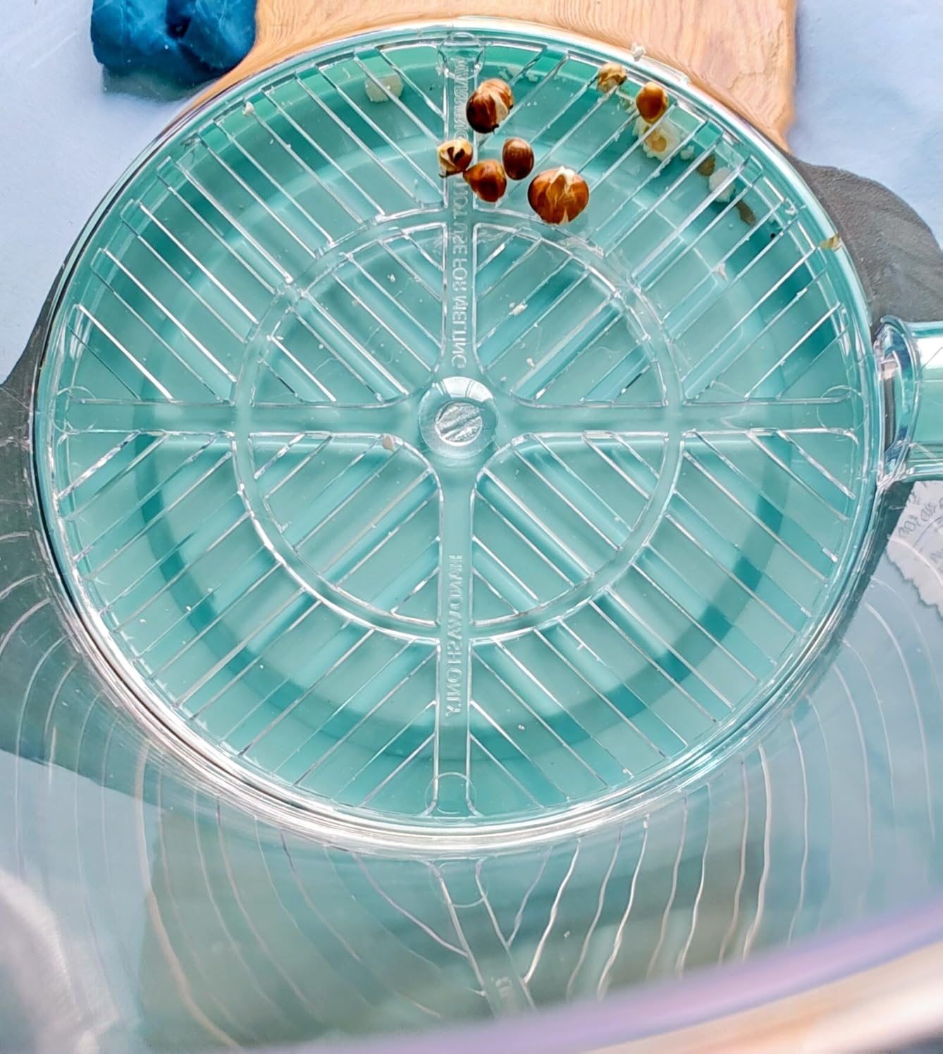 Presto 04811 PopLite My Munch Hot Air Popcorn Popper - Personal Sized, Built-In Serving Bowl, Compact Design, 8 Cups, Blue customer photo 2