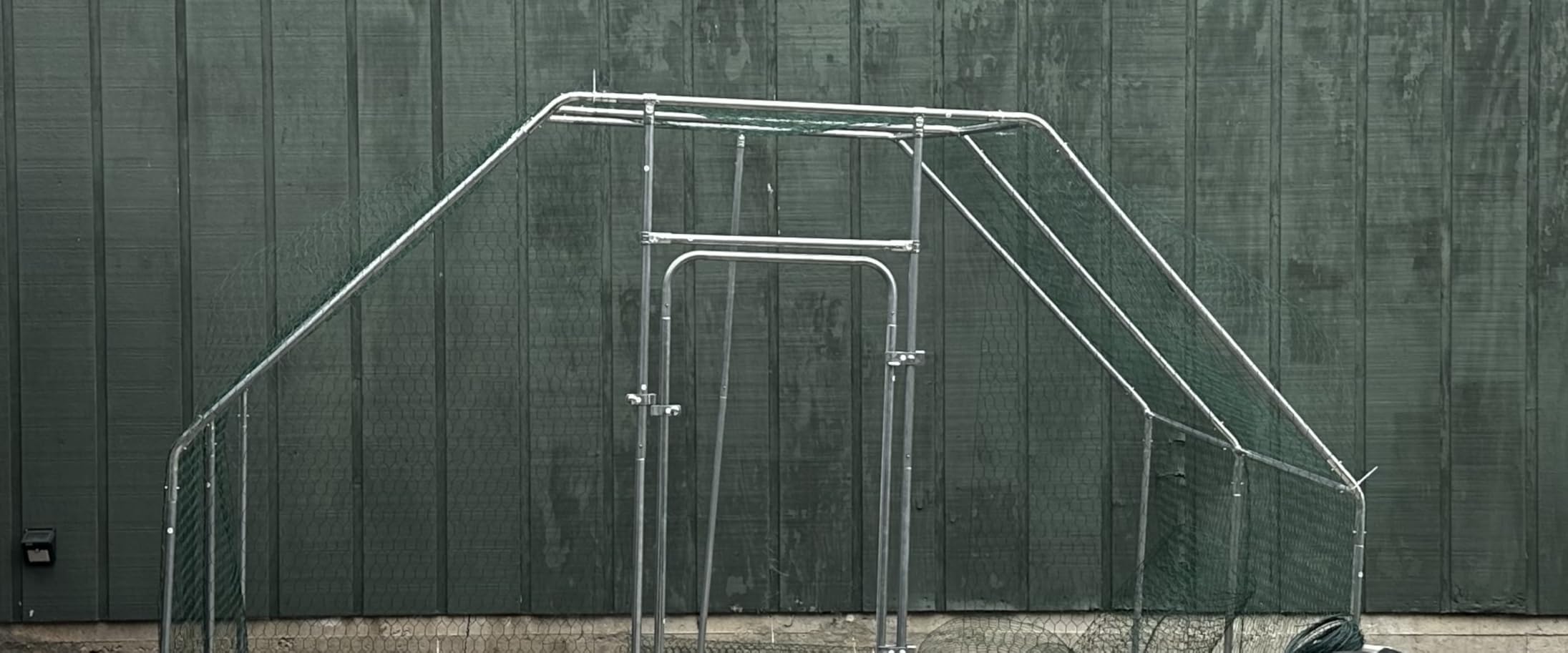 Large Metal Chicken Coop Walk-in Chicken Run with Waterproof Cover Outdoor Backyard Farm Anti-UV Spire Shaped Cage for Poultry, Ducks, and Rabbits(9.8' L x 9.8' W x 6.5' H) customer photo 1