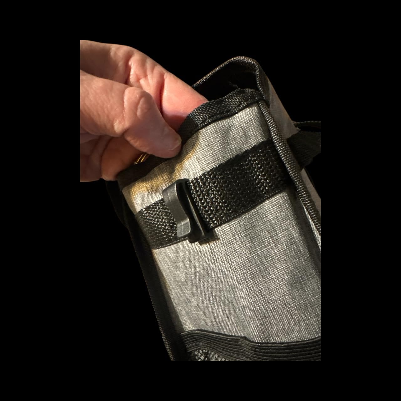 Car Trash Can with Lid, Cute Leakproof Car Trash Garbage Bag Hanging Vehicle Trash Bin Small Portable Automotive Garbage Cans Organizer for Back/Front Seat/Console(Trapezoid,Black) customer photo 2