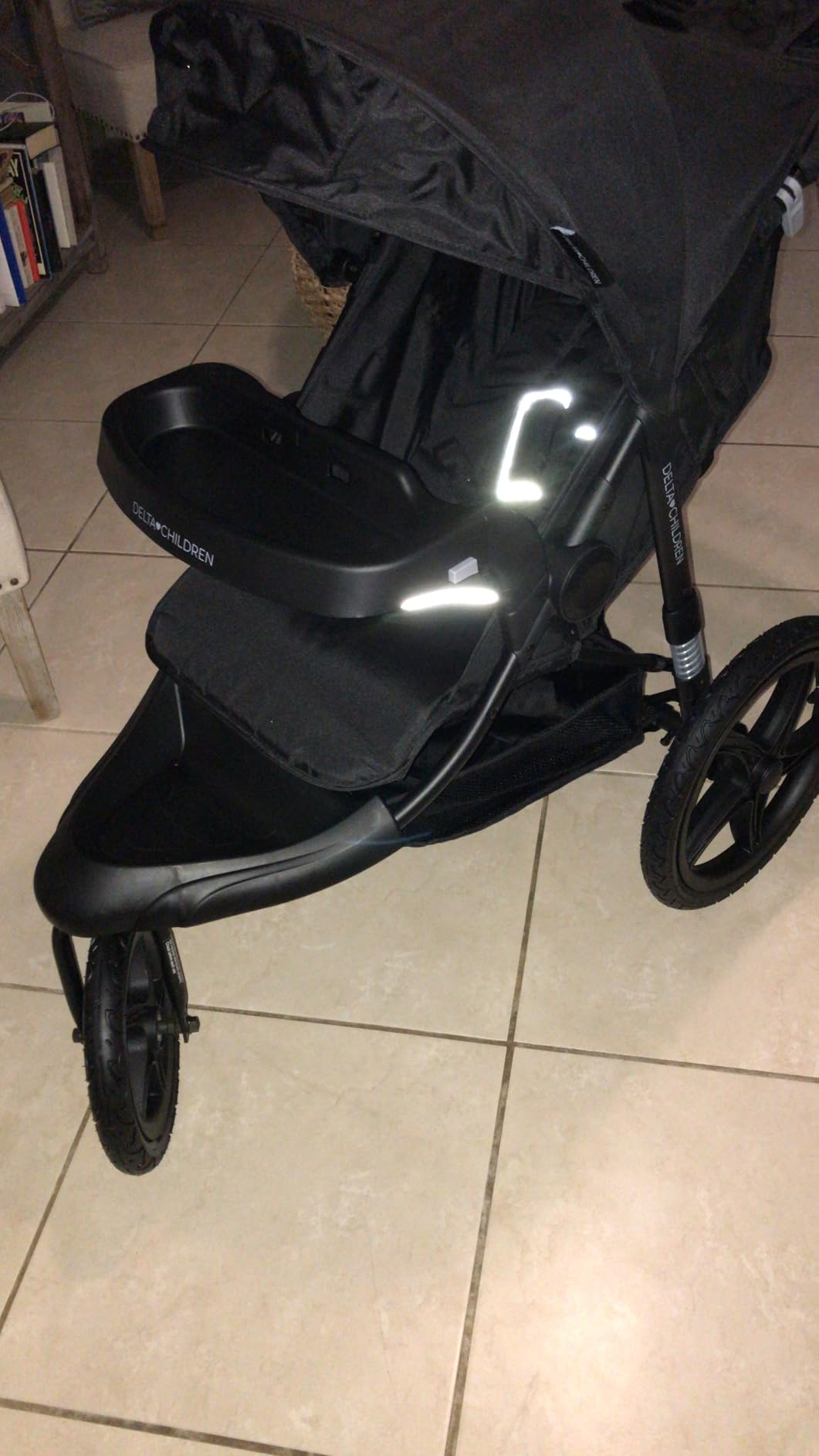 Delta Children Apollo Jogging Stroller - Shock Absorbing Frame with Large Canopy & Recline - Car Seat Compatible, Black customer photo 2