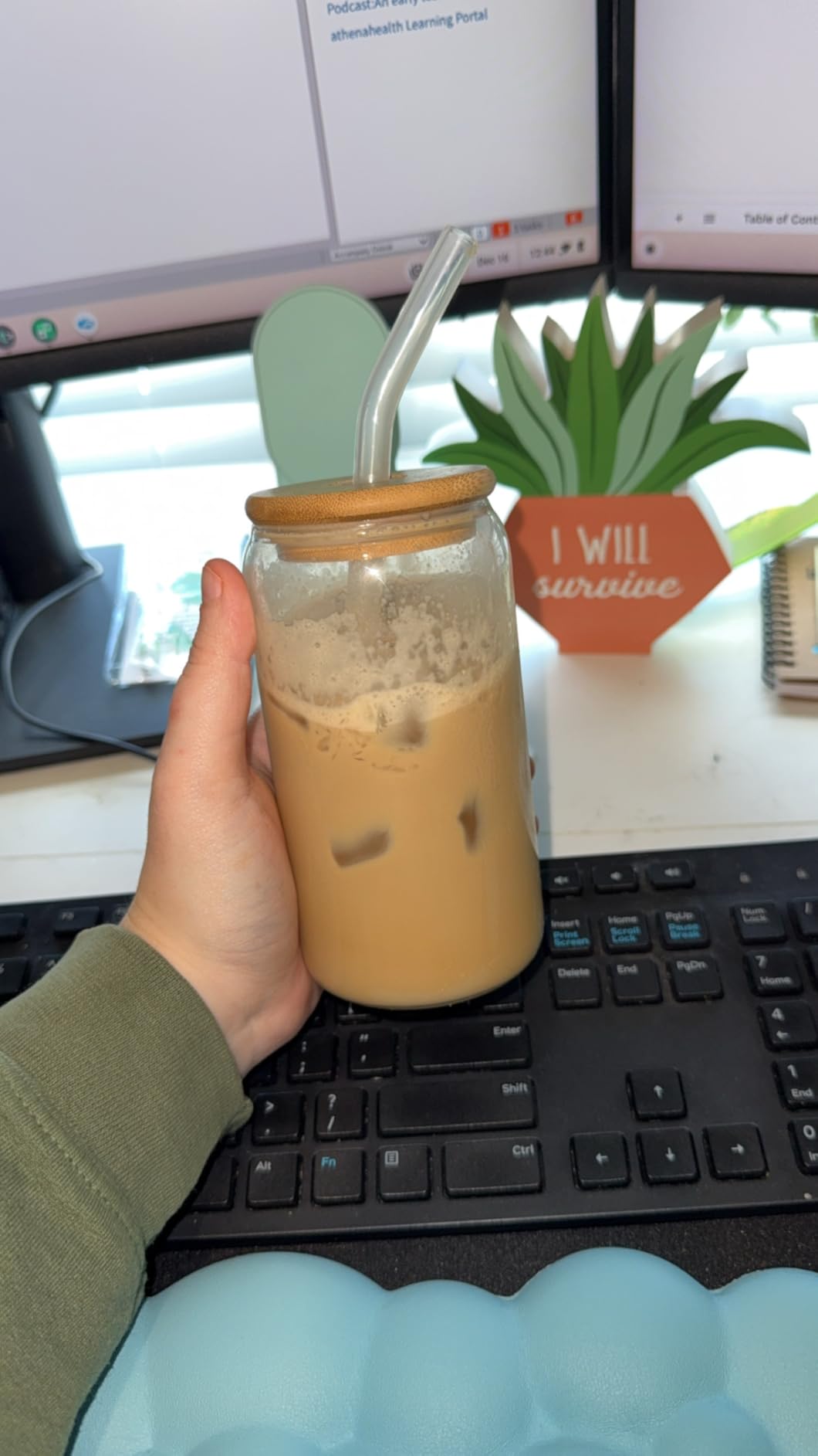 Vertuo Lattissima Coffee and Espresso Maker by De'Longhi, Matte Black & Glossy customer photo 1