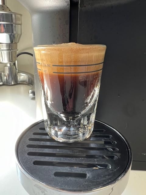 Vertuo Lattissima Coffee and Espresso Maker by De'Longhi, Matte Black & Glossy customer photo 2