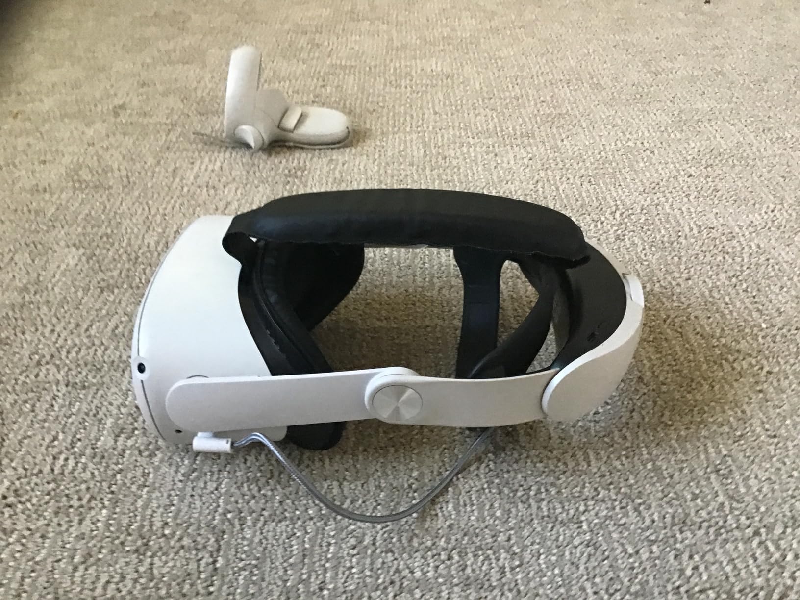 Hurra Head Strap with Battery for Oculus Quest 2, 10000mAh Fast Charging Battery Pack Extend 8H Playtime, Counter Balance Adjustable Elite Strap Replacement Accessories Enhanced Comfort Support in VR customer photo 1