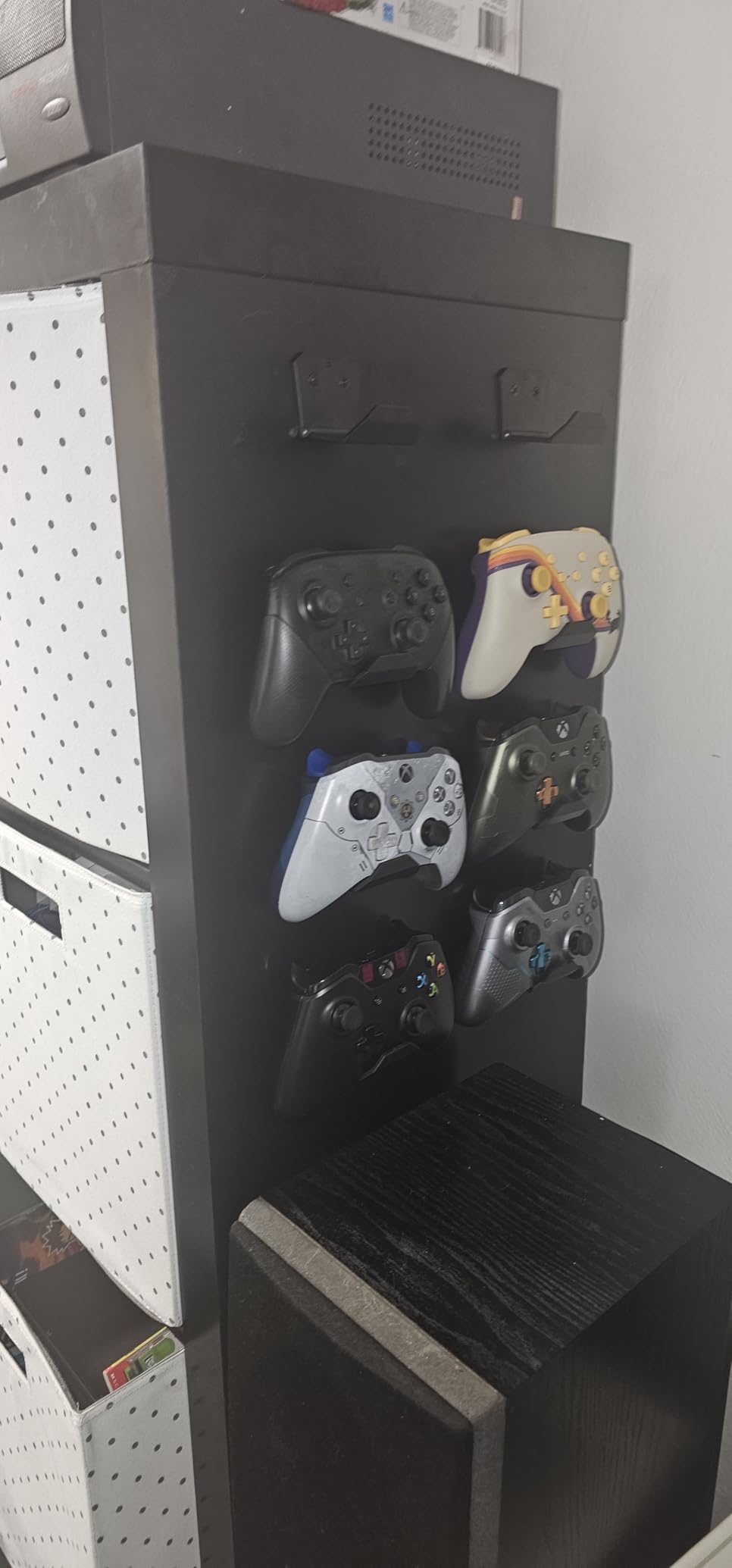 KUNSLUCK 6 Pack Controller Wall Mount - Universal Game Controller Holder for PS5, Xbox, Switch - Adhesive or Screw Installation - Headset & Controller Storage Hook (Black) customer photo 2