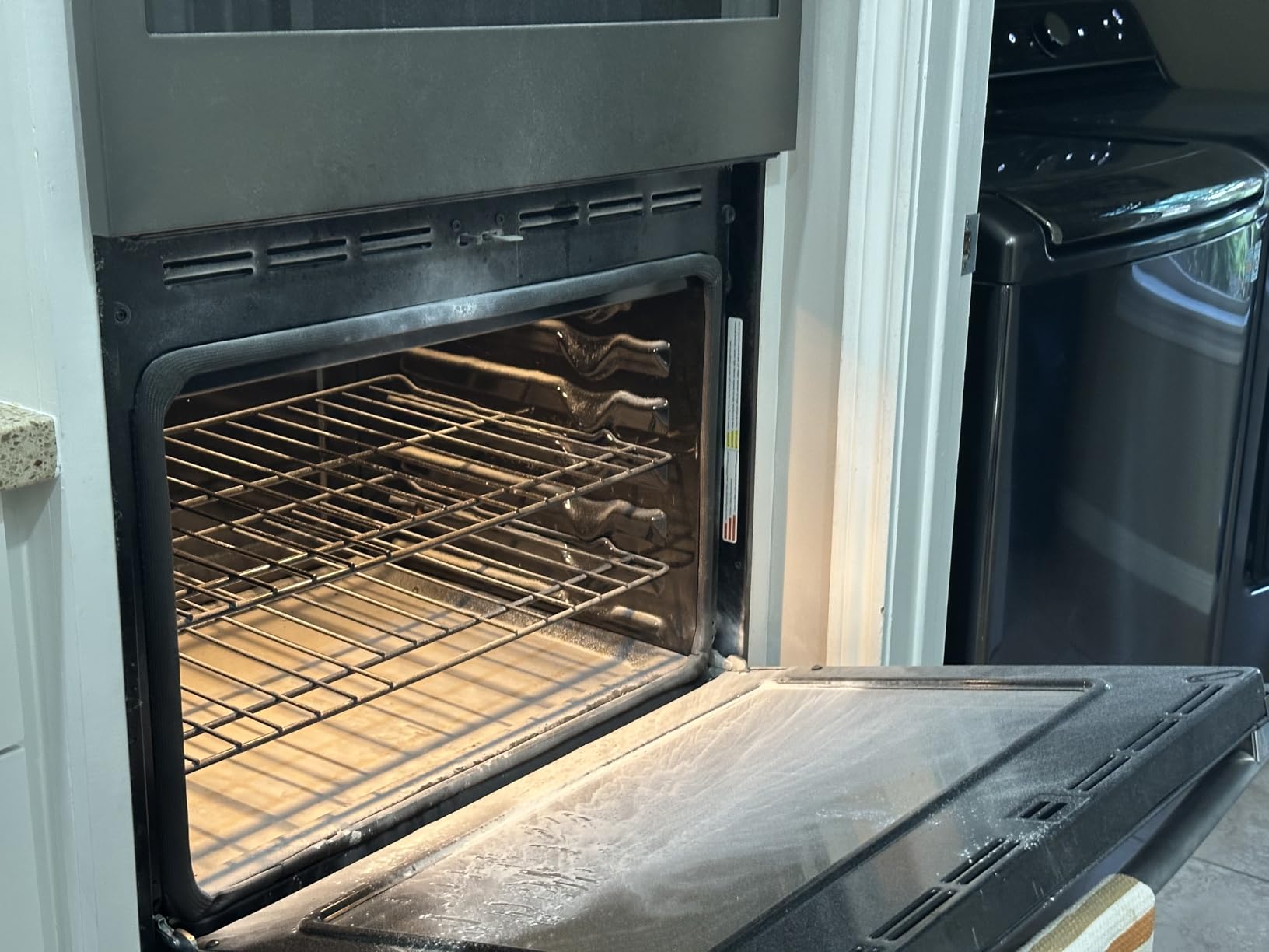 Kidde Fire Extinguisher for Kitchen, Residential, Single-Use, 711A customer photo 1