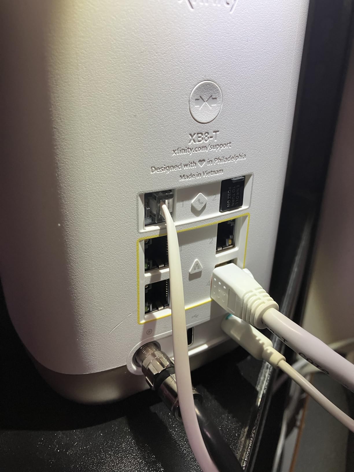 Amazon eero Pro 7 tri-band mesh Wi-Fi 7 router (newest model) - Supports internet plans up to 5 Gbps, Coverage up to 6,000 sq. ft., 3-pack customer photo 1