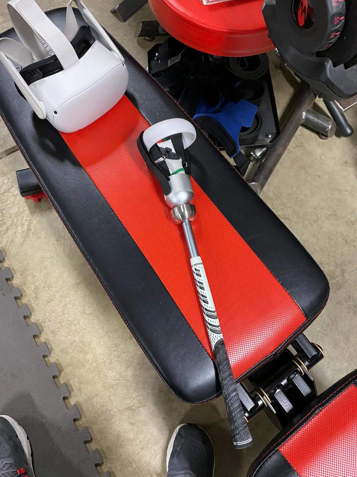 Weighted VR Golf Club Attachment for Meta Quest 2/Oculus Quest 2, Aluminum Quest 2 Golf Club Handle with Realistic Grip and Two Straps, by ZHGM (Silver) customer photo 1