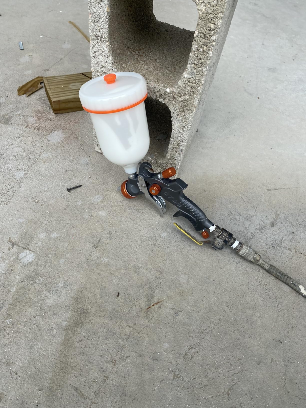 REFINE HVLP Air Gravity Spray Gun Sets, 2-Spray Paint Gun, 1.0mm 100ml & 1.4/1.7mm 600ml Auto Paint Sprayer Gun with Air Regulator for Car Paint, Primer, Topcoat & Touch-Up, Furniture, House Painting customer photo 2