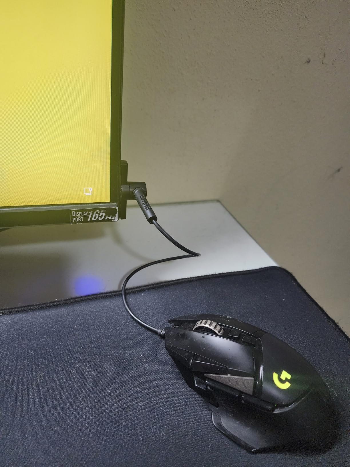 Pulsar Gaming Gears - Micro Bungee ES : Drag-Free Wired Mouse Support - Free Motion on Your Desk - Super Compact Size - Attach it to Your Monitor - Get More Space (Single Pack) customer photo 2