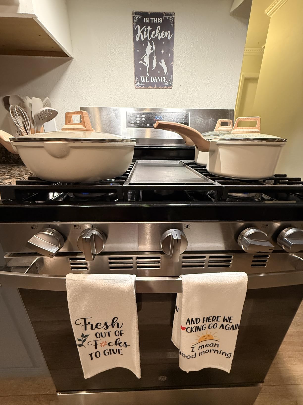 CAROTE 21Pcs Pots and Pans Set, Nonstick Cookware Sets, White Granite Induction Cookware Non Stick Cooking Set w/Frying Pans & Saucepans(PFOS, PFOA Free) customer photo 2