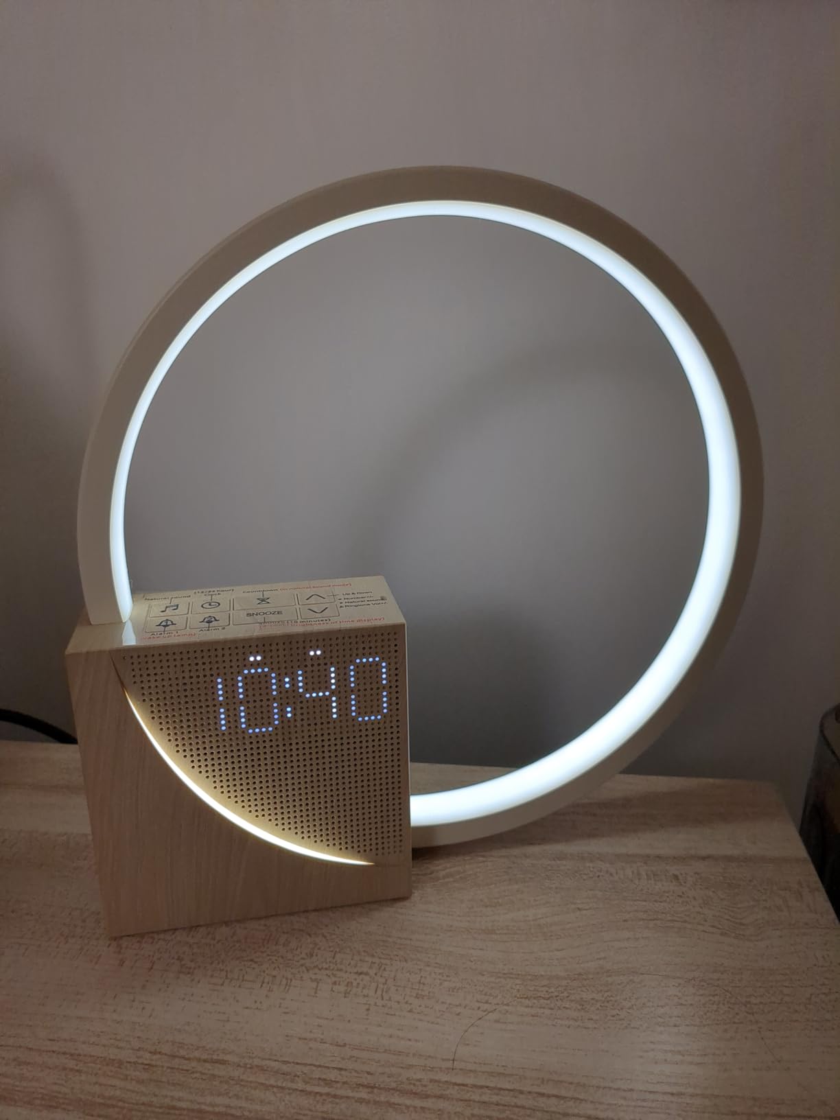 Vivilumens Sunrise Alarm Clock for Heavy Sleepers Adults, Wake-up Light, Sleep Aid 10 White Noise Sound Machines with 30/60/90 Timer customer photo 1