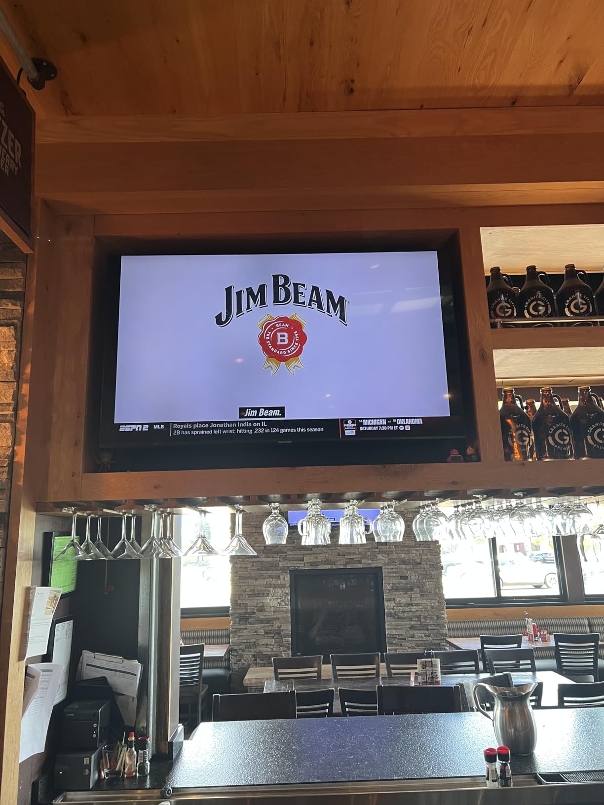 SAMSUNG 43-Inch Class Crystal UHD 4K BEC-H Series HDR Pro TV w/ 3D Surround Sound, PurColor, Contrast Enhancer, Use for Digital Signage Displays, Commercial TV, Alexa Built-In (LH43BECHLG, 2023 Model) customer photo 1