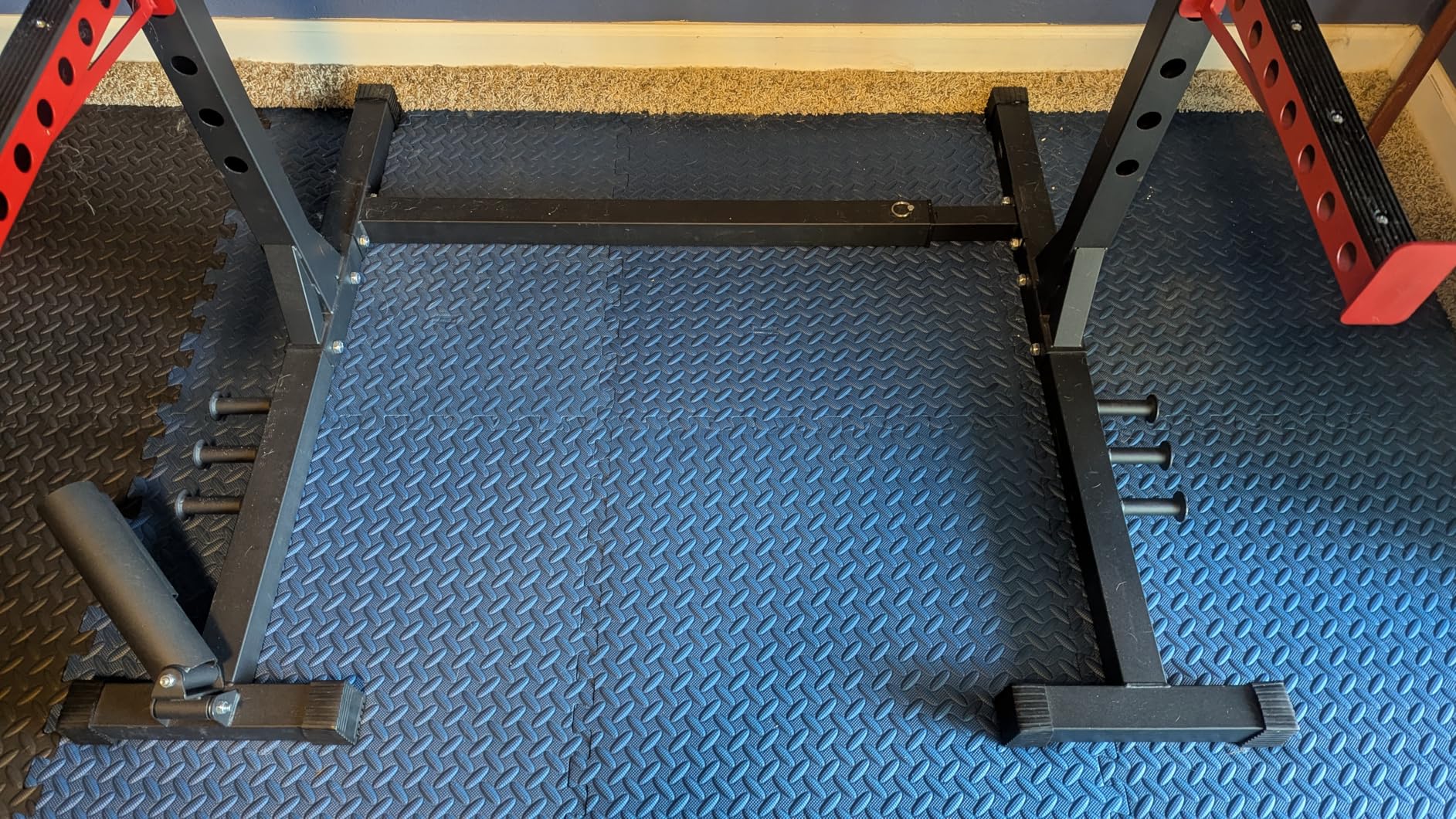 FLYBIRD Squat Rack with Pull-Up Bar, Adjustable Multi-Functional Power Rack customer photo 2