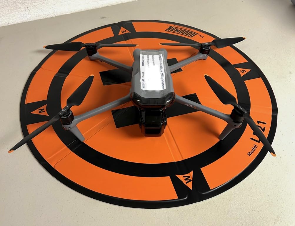 Hoodman Weighted Trifold UAV Drone Landing Pad LP21 - Professional Helipad for Autonomous Landing Operations customer photo 1