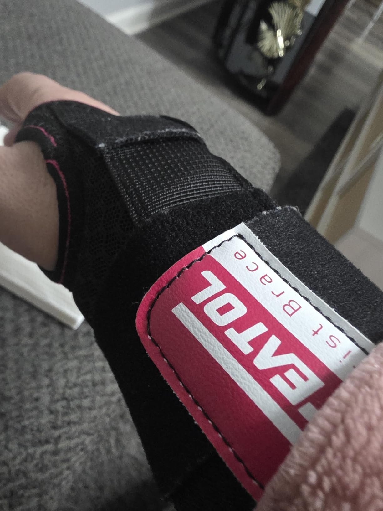 FEATOL 2 Pack Carpal Tunnel Wrist Brace For Work With Wrist Splint, 6.5'' Wrist Brace Night Support For Women Men, Pain Relief For Tendonitis, Arthritis, Pregnancy, Typing, Right and Left Hand, Medium customer photo 2