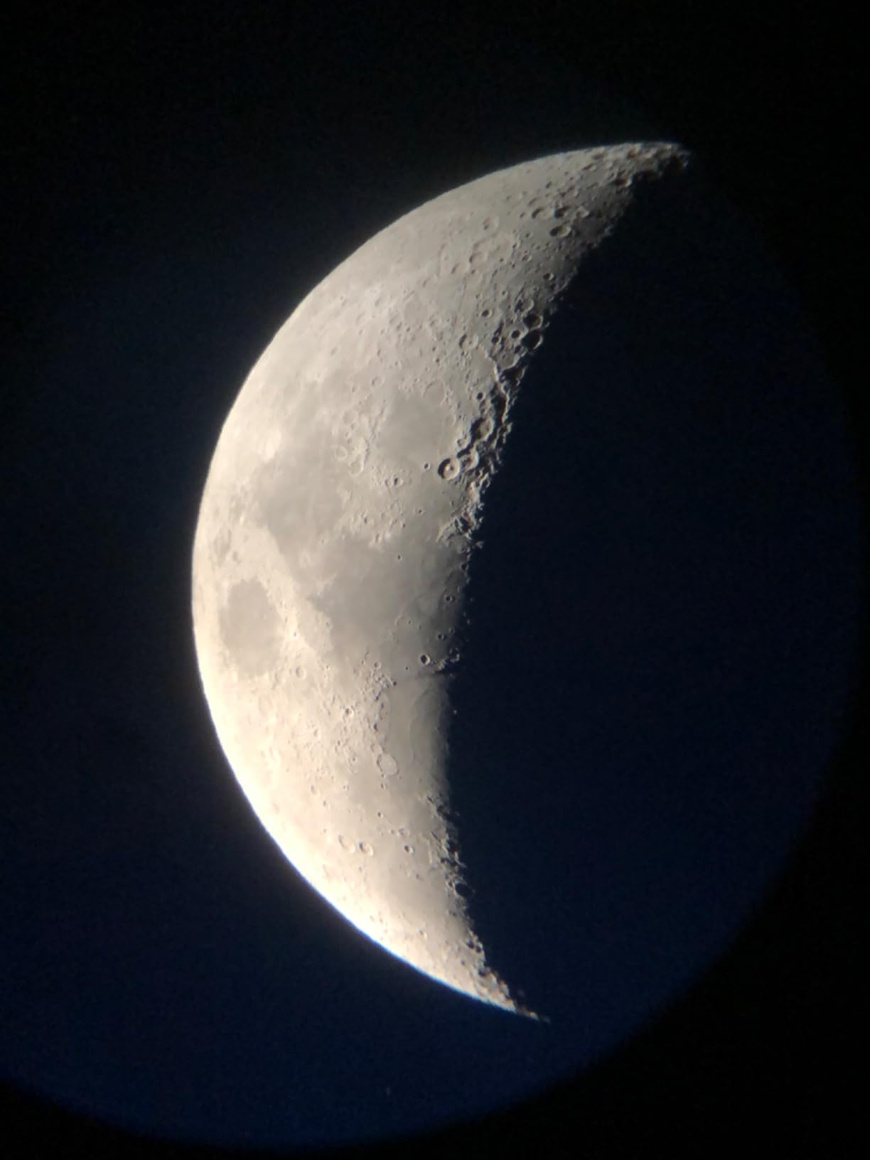 Celestron StarSense Explorer 150AZ App-Enabled Telescope - 150mm Tabletop Dobsonian with Smartphone Dock & StarSense App - iPhone & Android Compatible - Easy-to-Use for Beginners customer photo 1