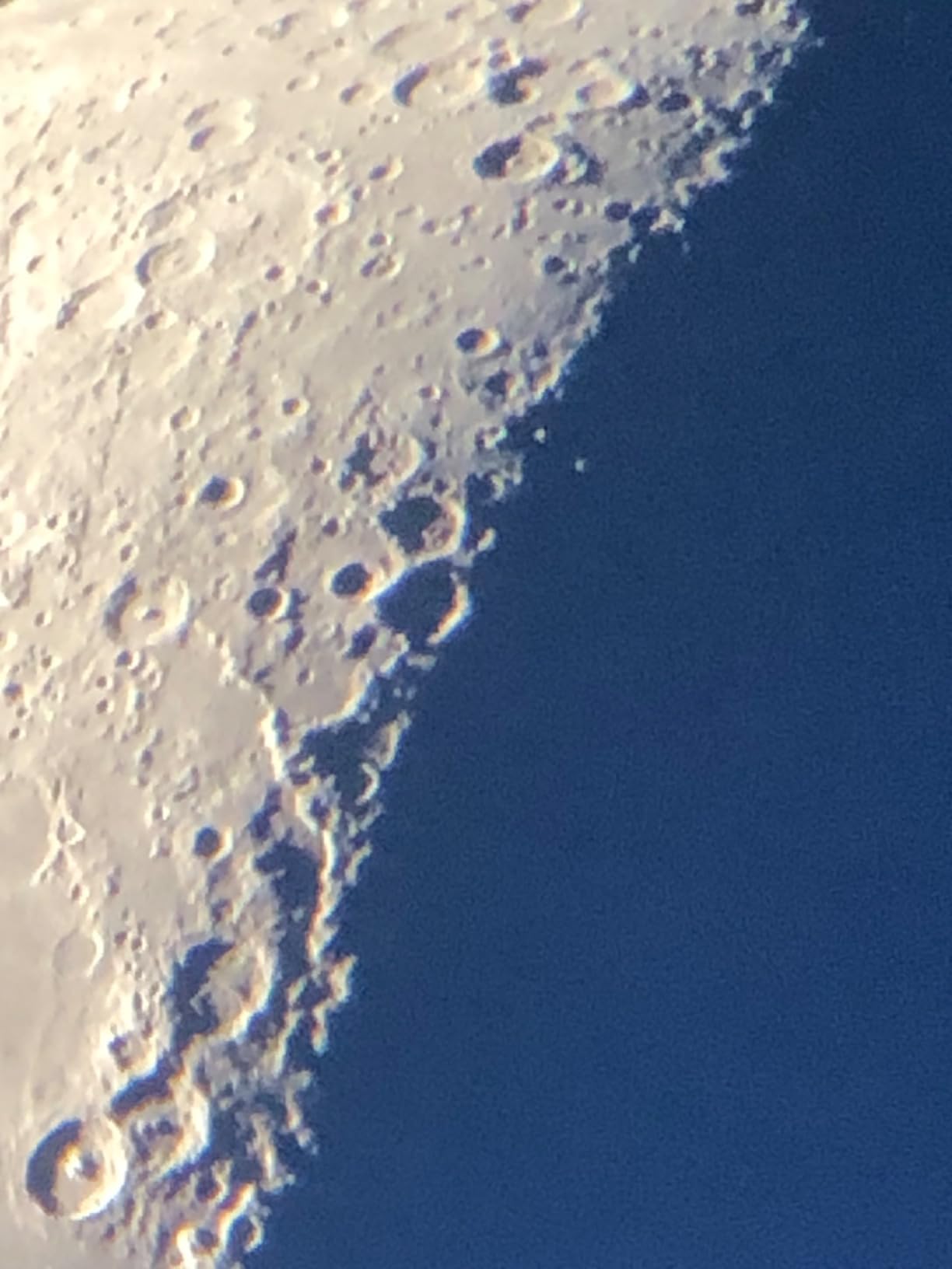 Celestron StarSense Explorer 150AZ App-Enabled Telescope - 150mm Tabletop Dobsonian with Smartphone Dock & StarSense App - iPhone & Android Compatible - Easy-to-Use for Beginners customer photo 2